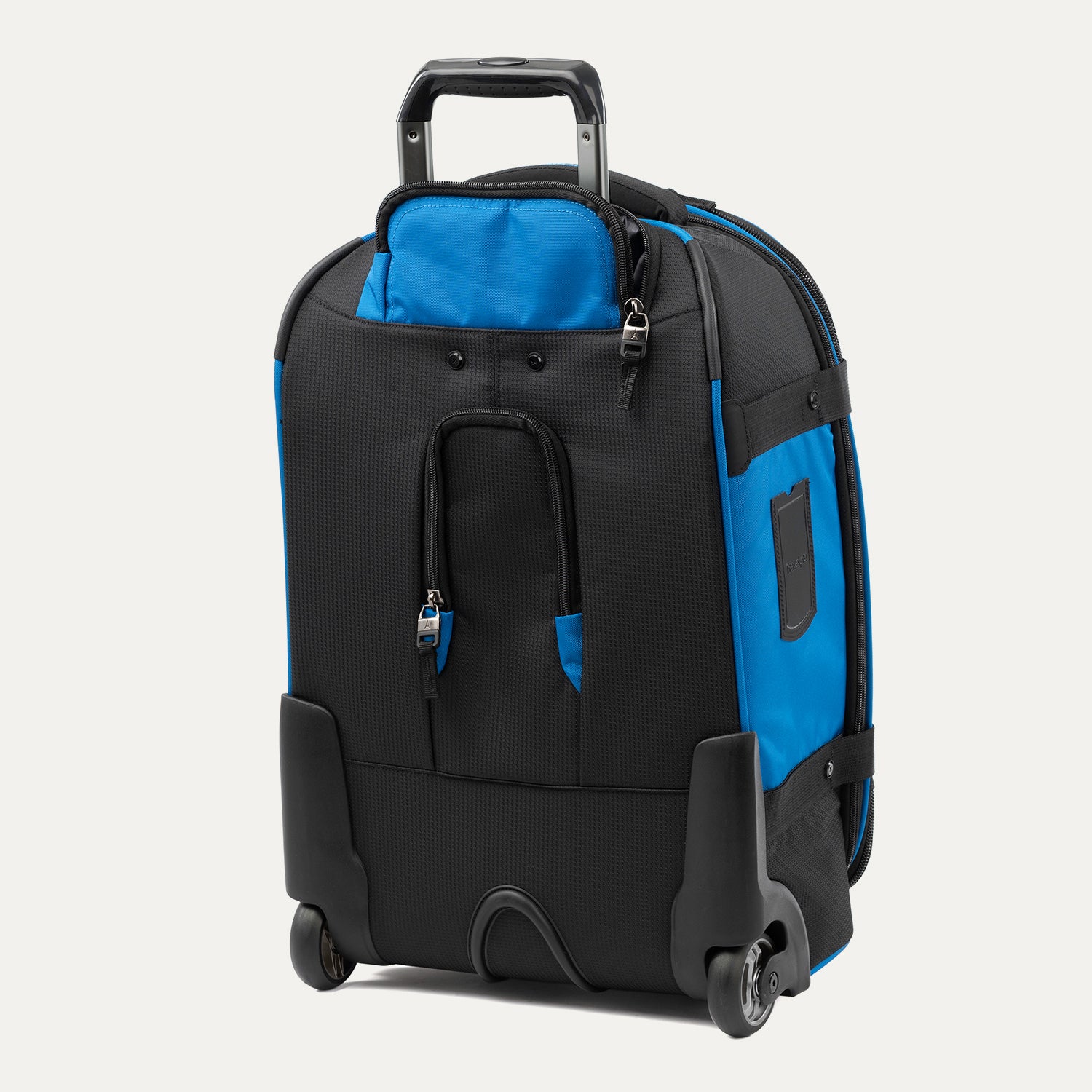 Bold™ By Travelpro® Carry-On Rollaboard® - Image 8