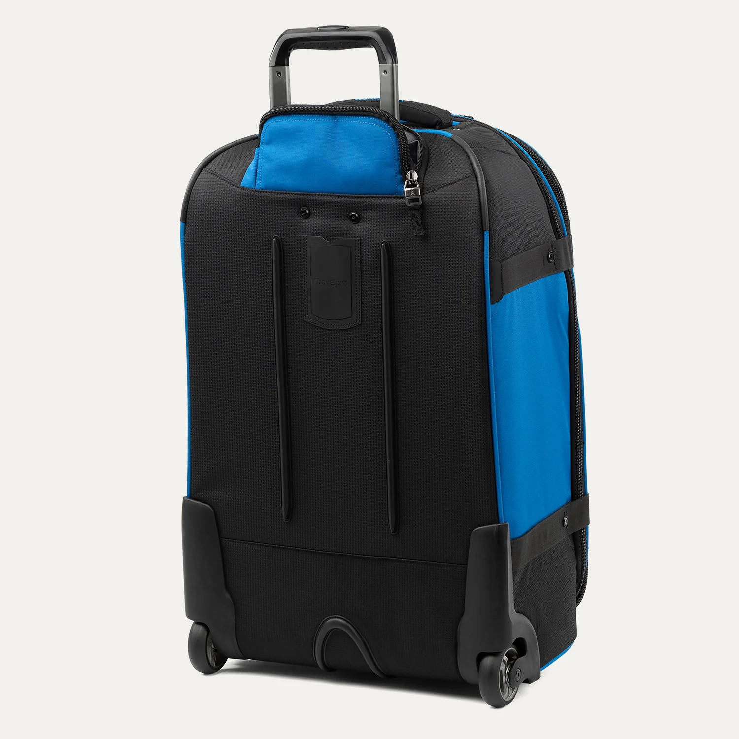 Bold™ By Travelpro® Medium Check-In Rollaboard® - Image 3