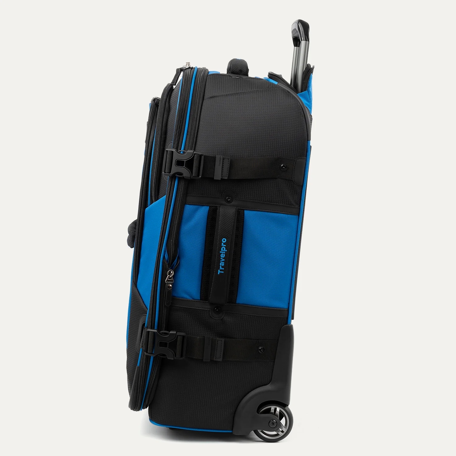 Bold™ By Travelpro® Medium Check-In Rollaboard® - Image 5