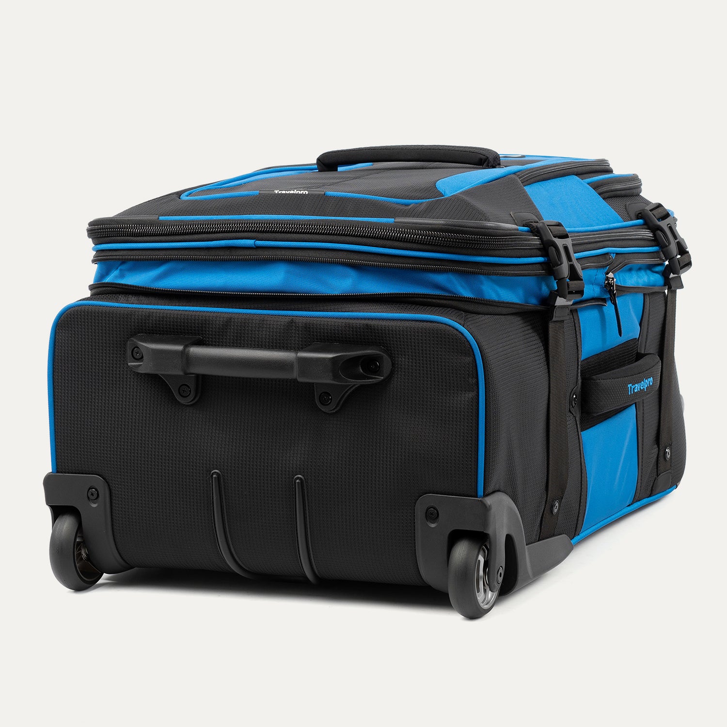 Bold™ By Travelpro® Medium Check-In Rollaboard® - Image 6