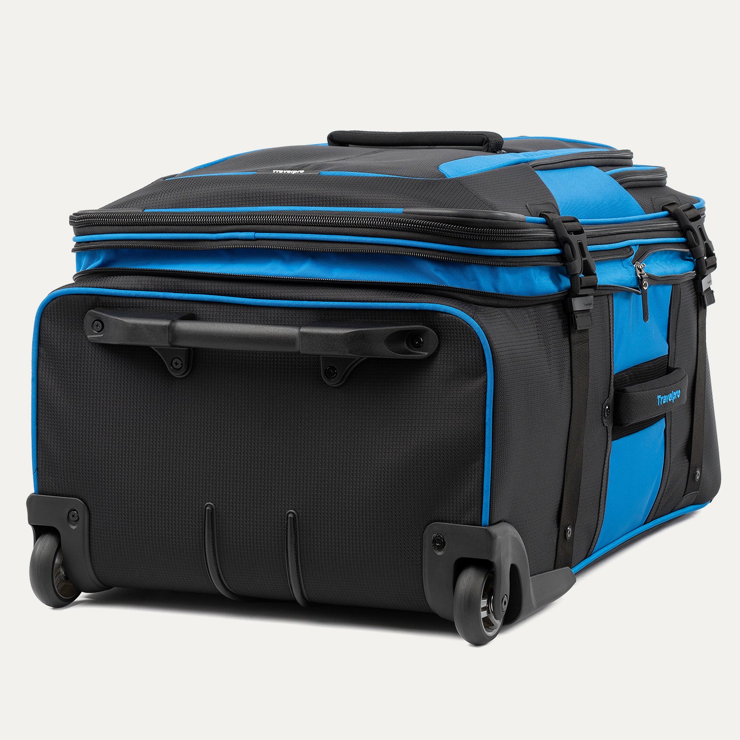 Bold™ By Travelpro® Large Check-In Rollaboard® - Image 6