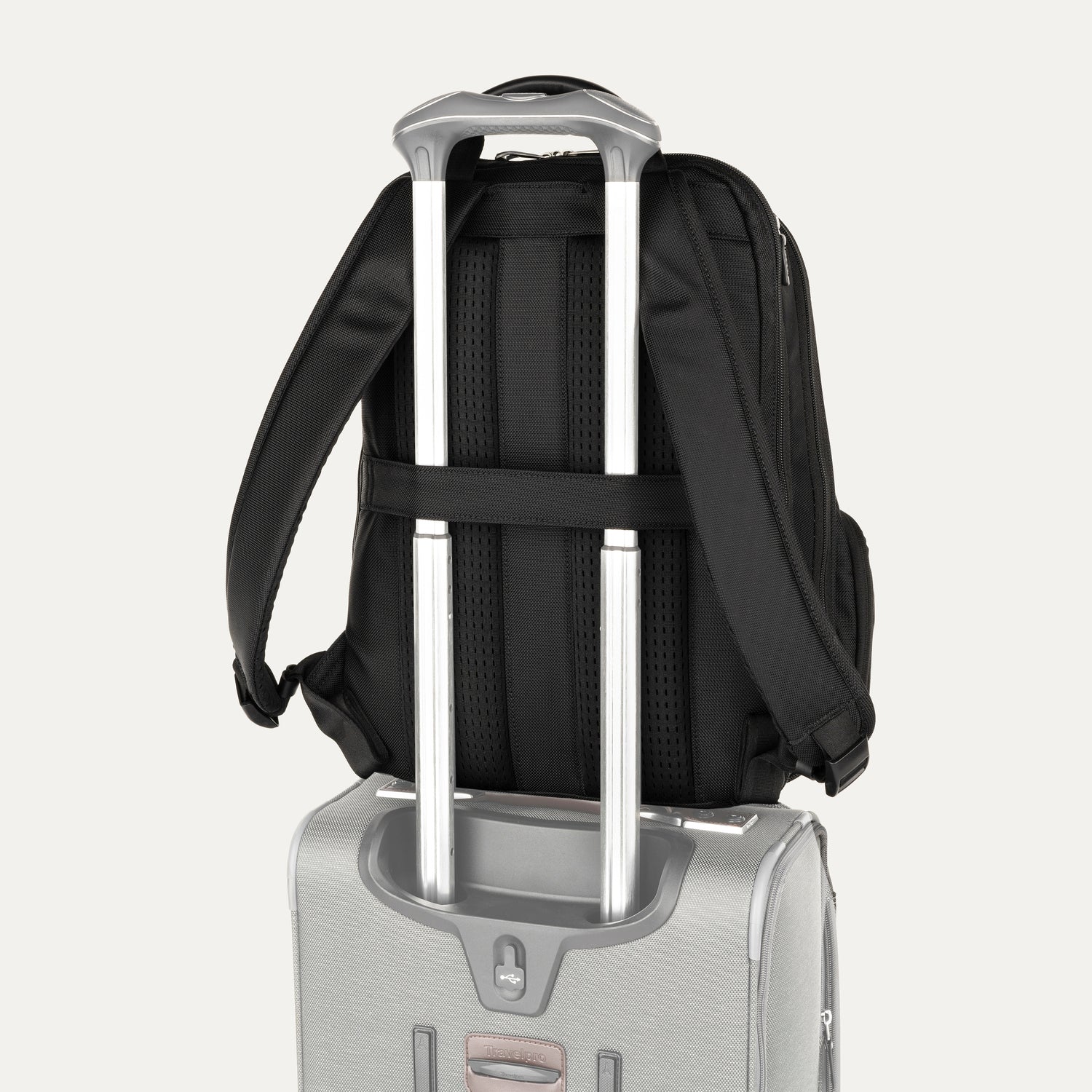Business Class - Platinum® Elite Carry-On / Medium Check-In / Backpack / Packing Cubes Set - Image 6