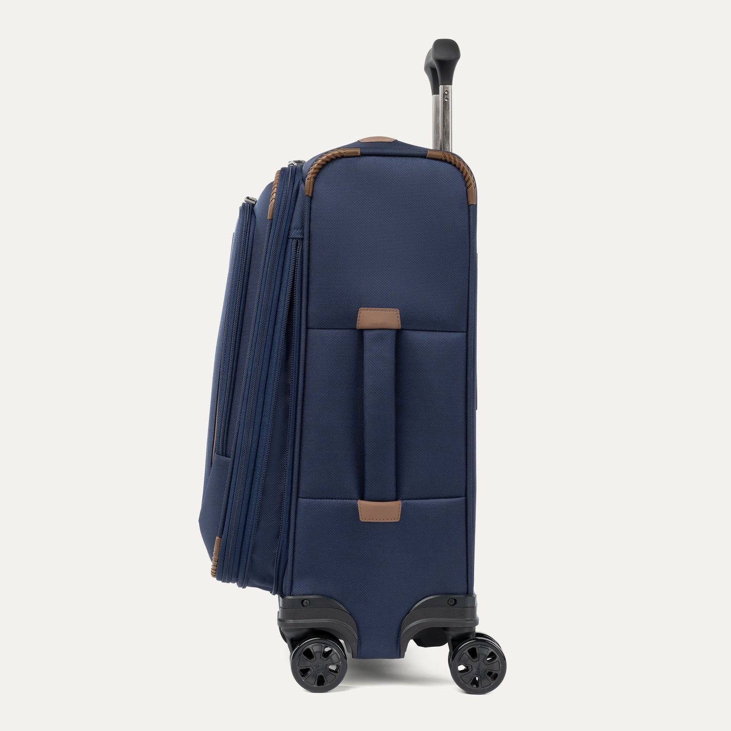 Crew™ Classic Carry-On Spinner - Image 37