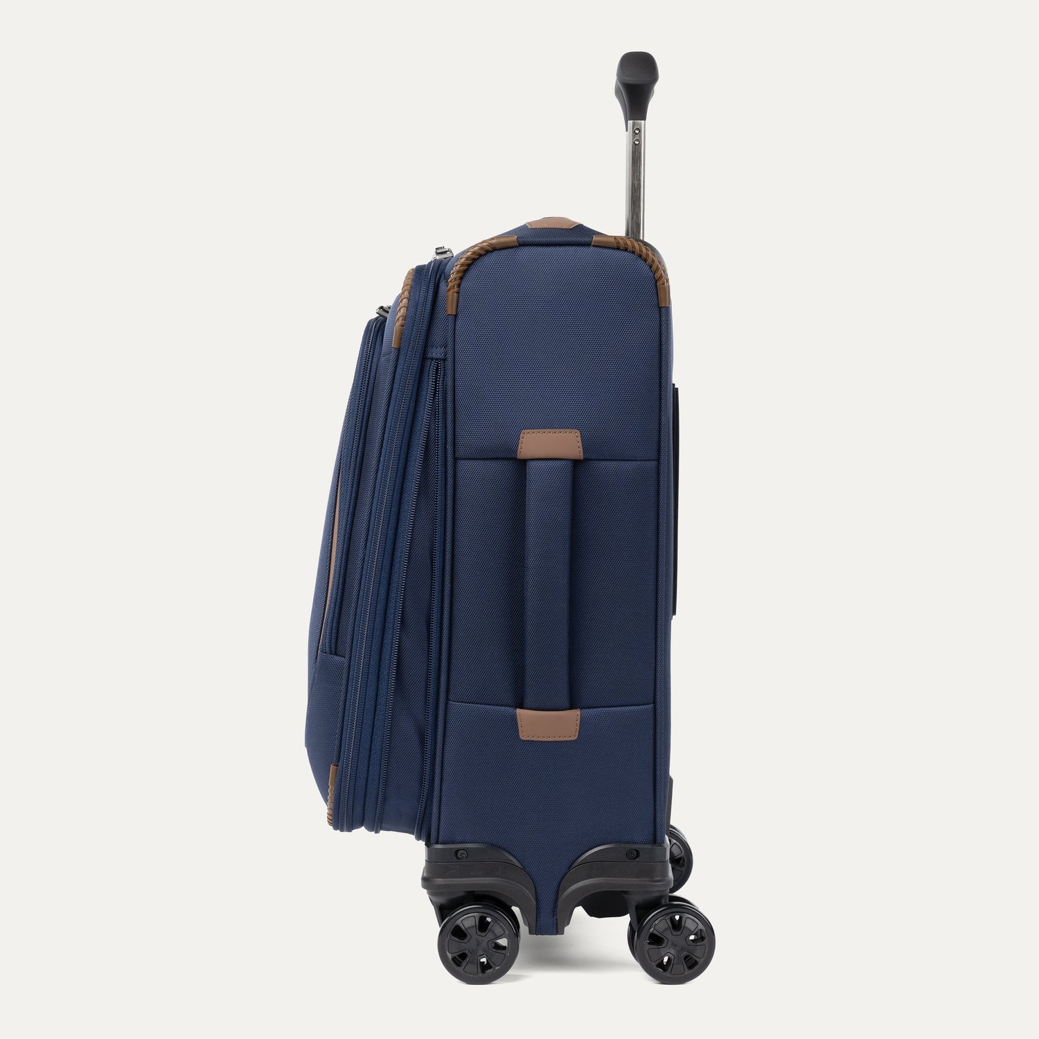 Crew™ Classic Compact Carry-On Spinner - Image 27