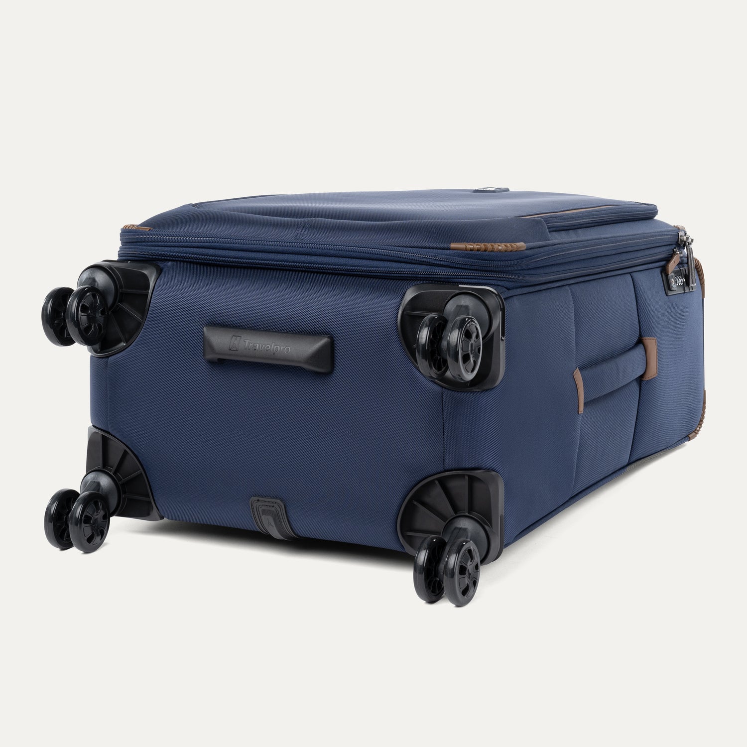 Crew™ Classic Carry- On / Medium / Large Set - Image 8