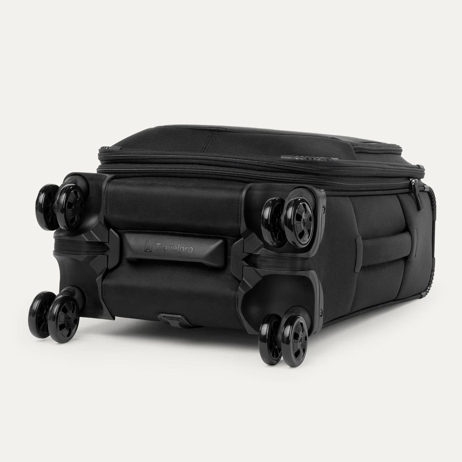Crew™ Classic Compact Carry-On / Large Check-In Set - Image 18