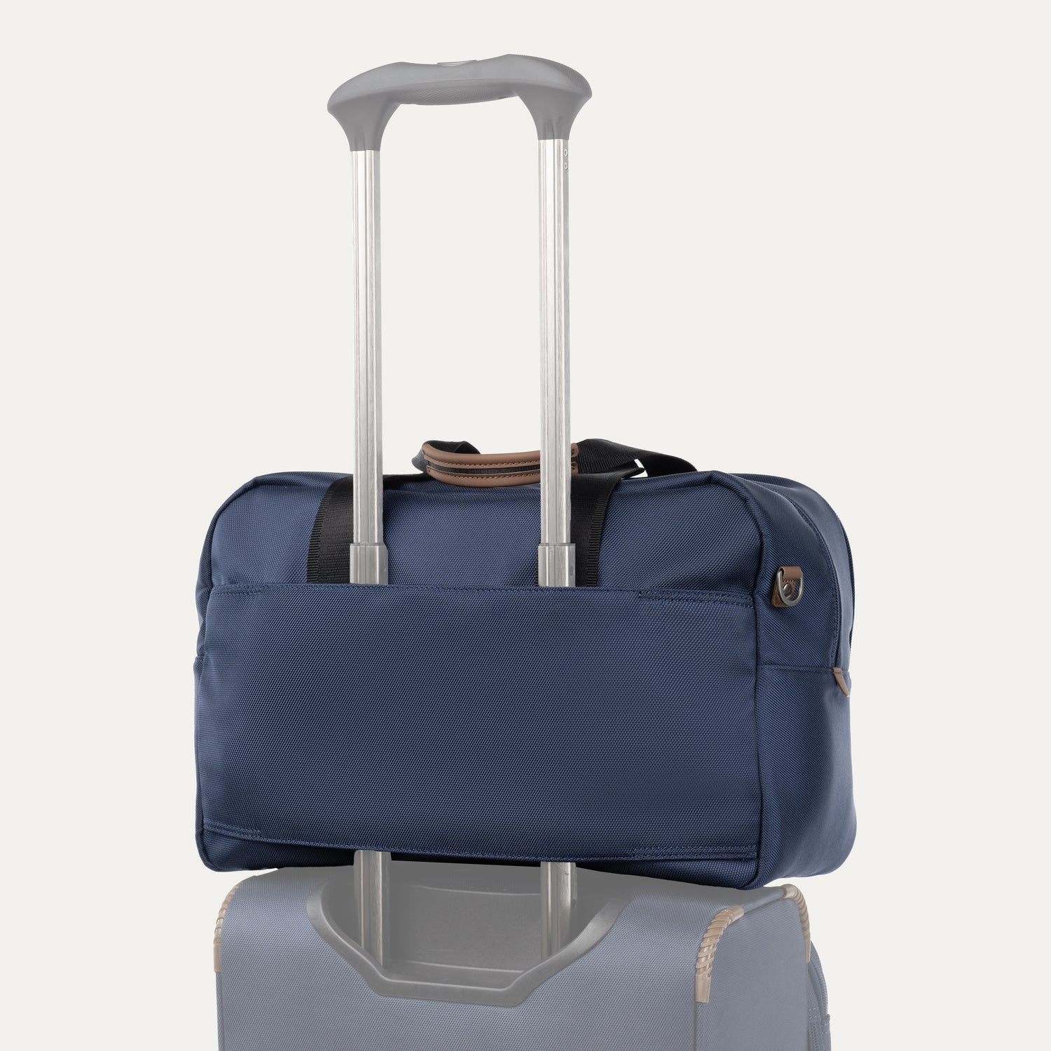 Jetsetter - Travelpro® Crew Classic Carry-On / Medium Check-In / UnderSeat Tote Set - Image 7