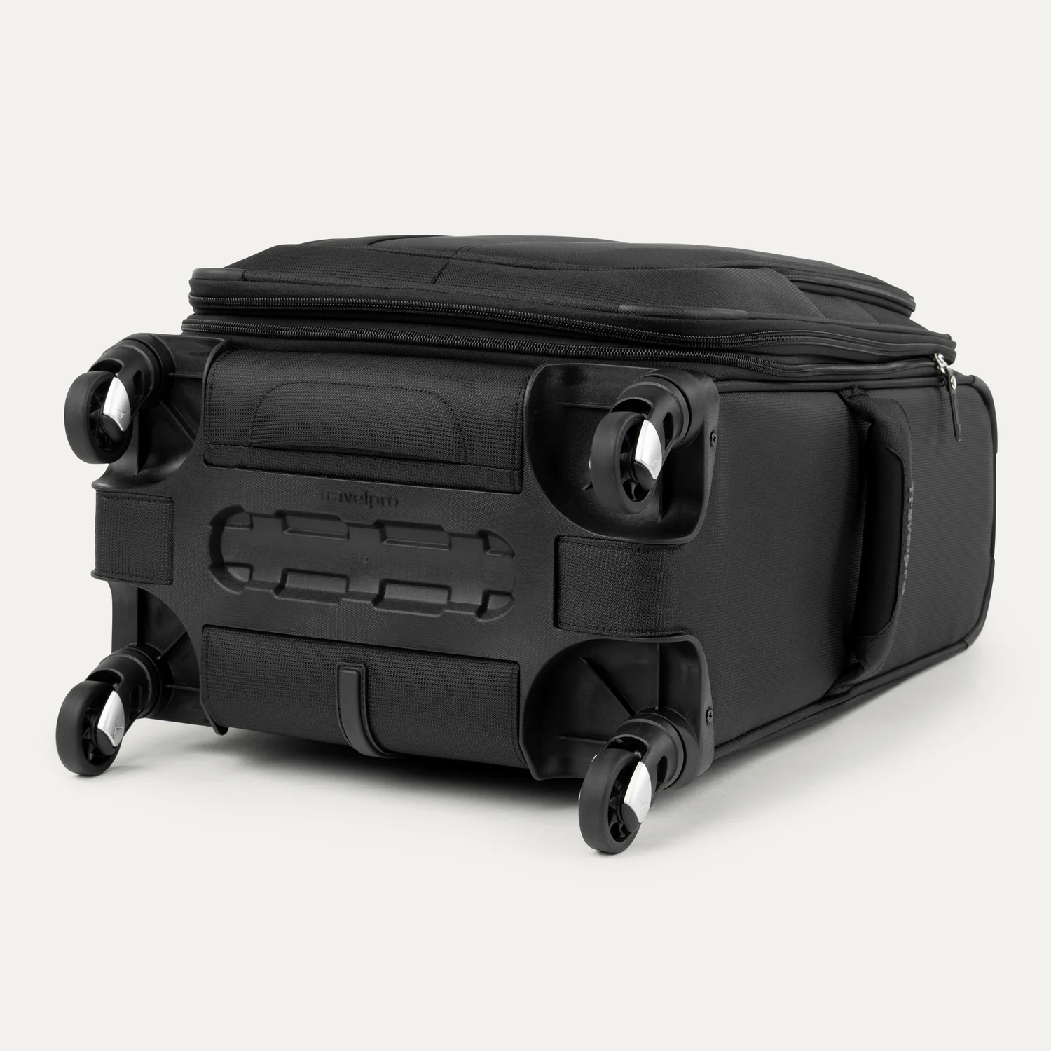 Maxlite® 5 Carry-On Spinner - Image 7