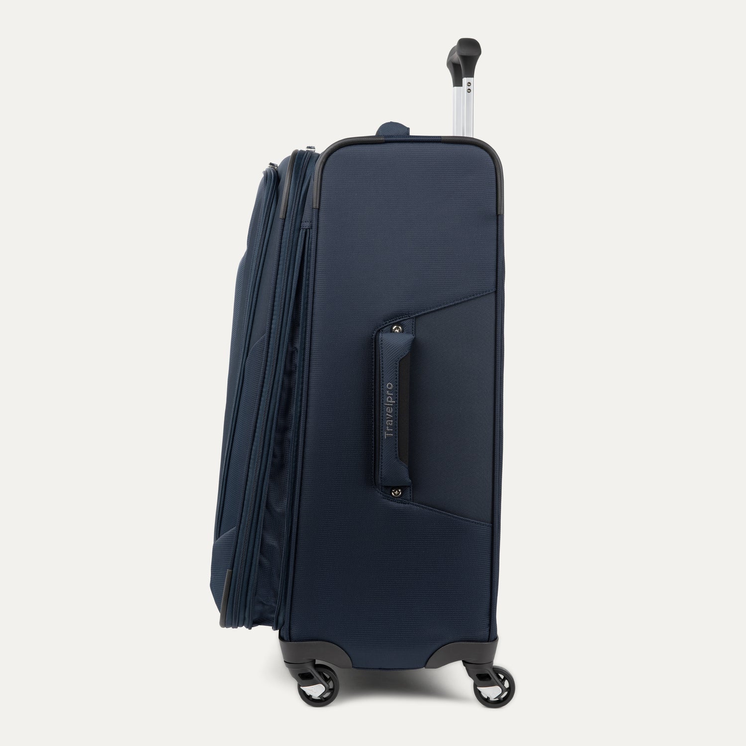 Maxlite® 5 Medium Check-In Spinner - Image 19