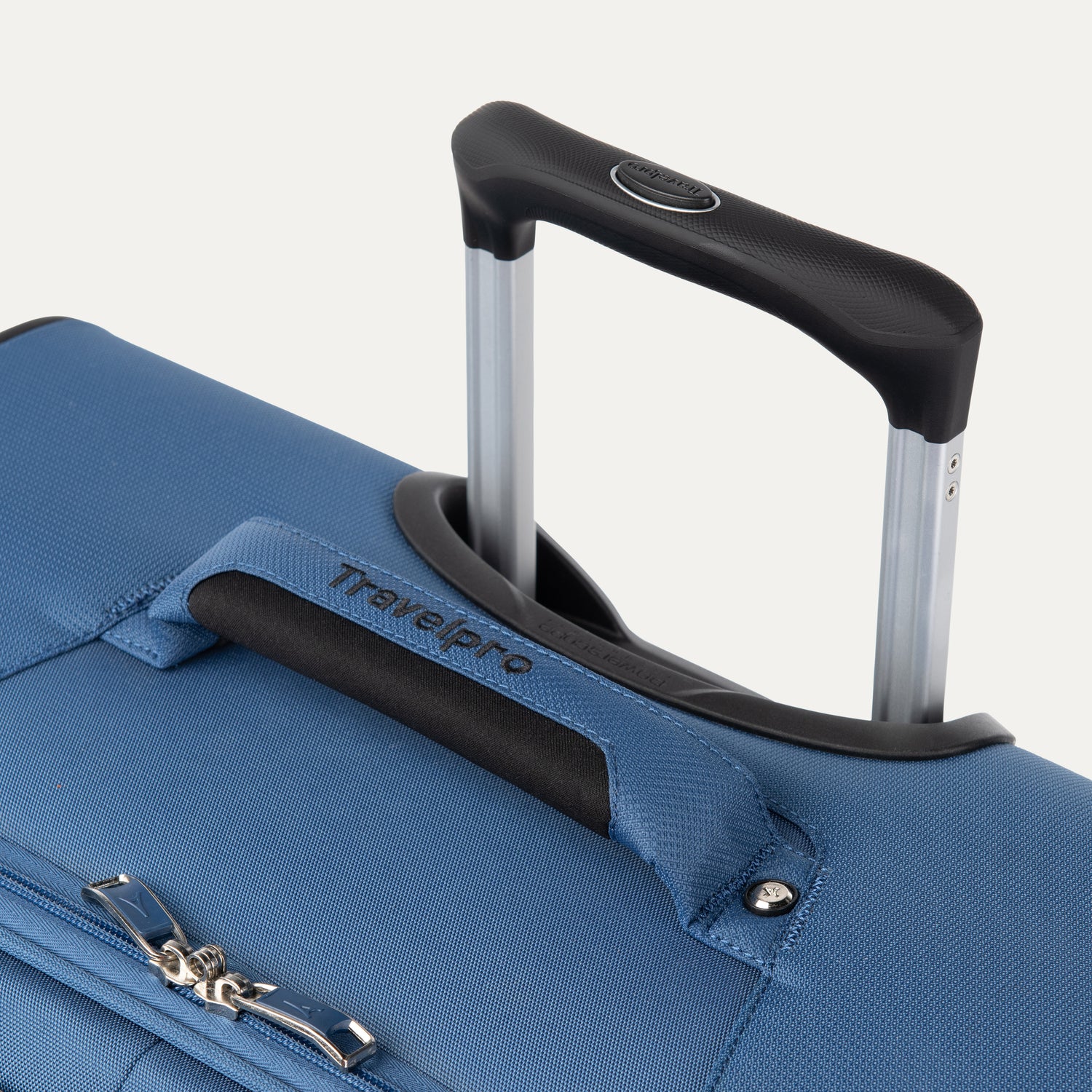Maxlite® 5 Medium Check-In Rollaboard® - Image 23
