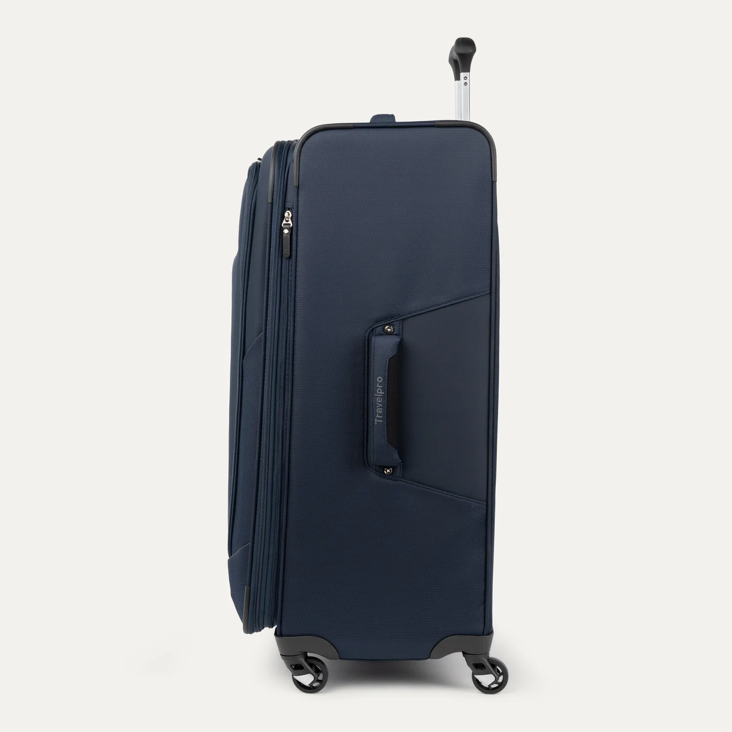 Maxlite® 5 Large Check-In Spinner - Image 11