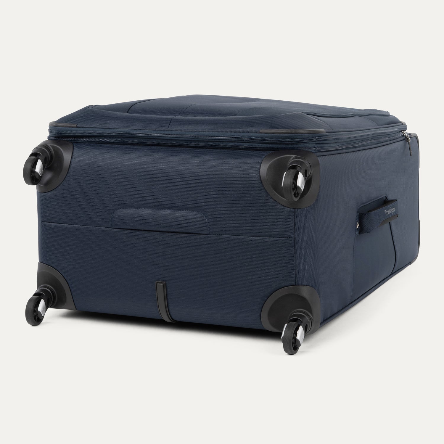 Maxlite® 5 Large Check-In Spinner - Image 14