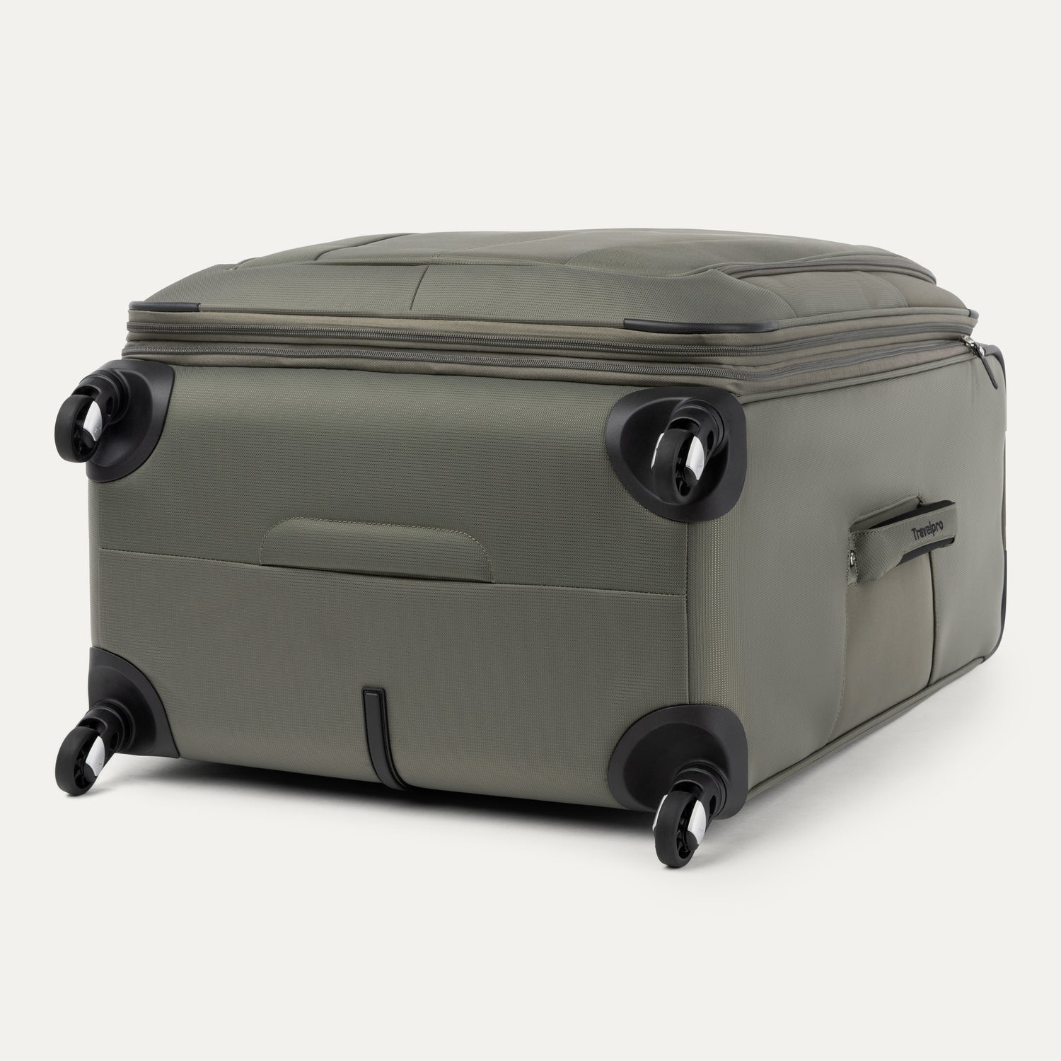 Maxlite® 5 Large Check-In Spinner - Image 21