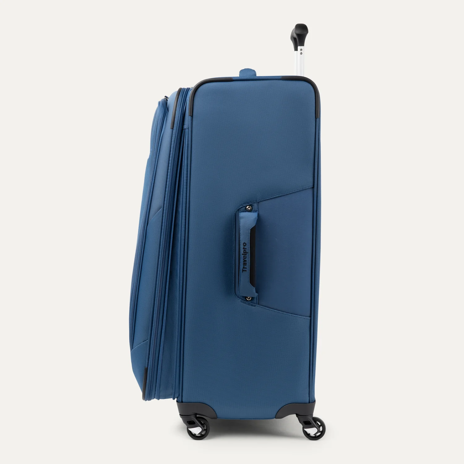 Maxlite® 5 Large Check-In Spinner - Image 34