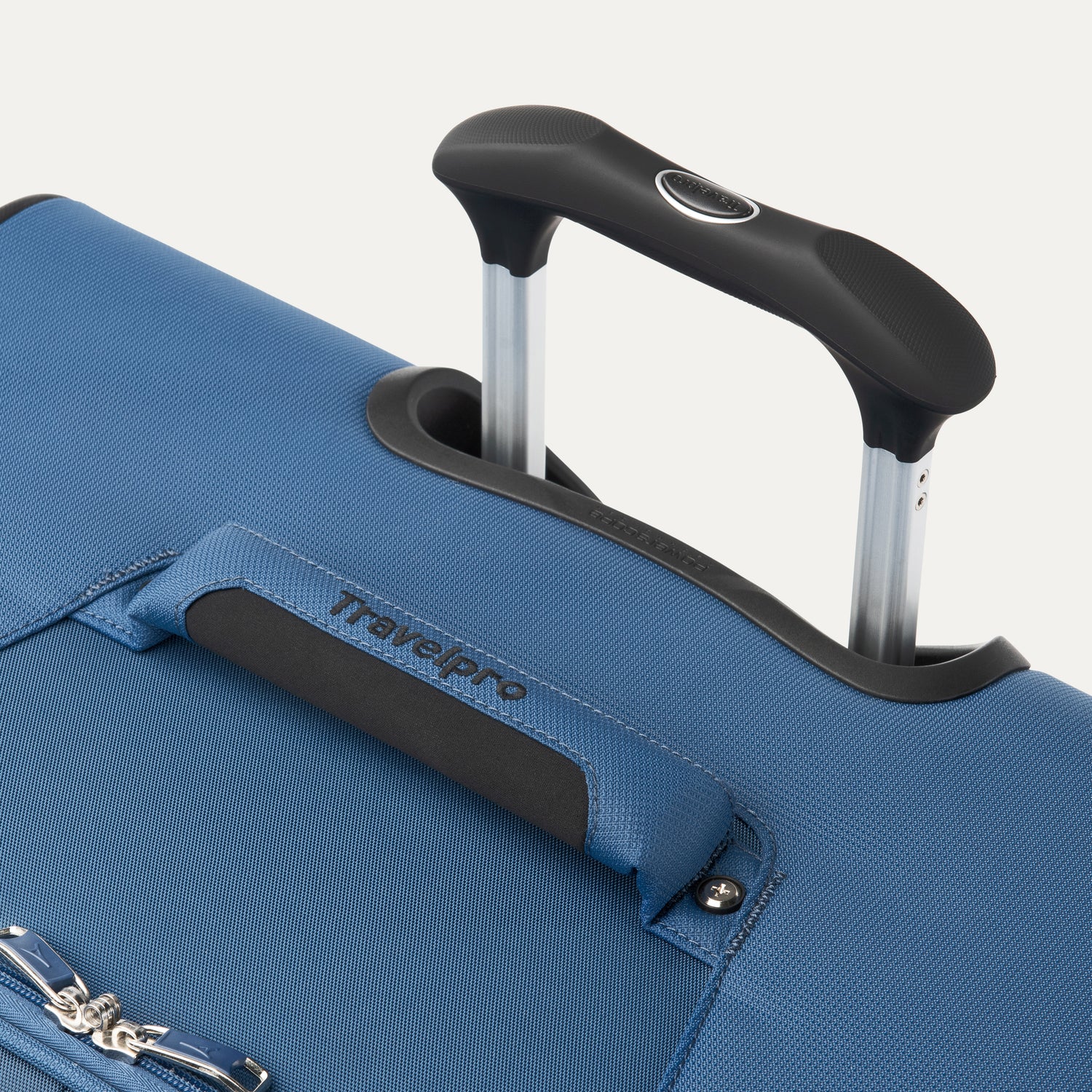 Maxlite® 5 Large Check-In Spinner - Image 38