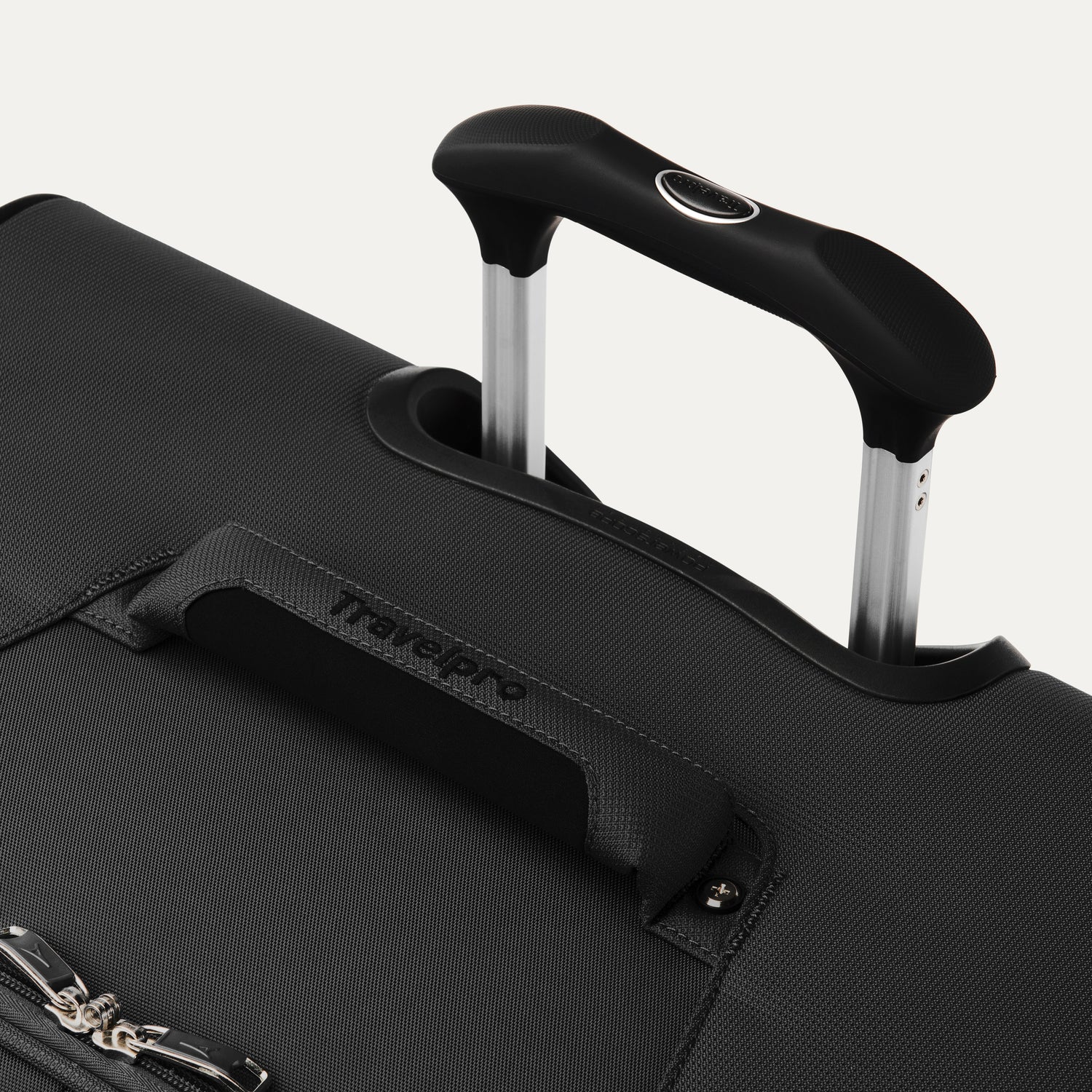 Maxlite® 5 Large Check-In Spinner - Image 7