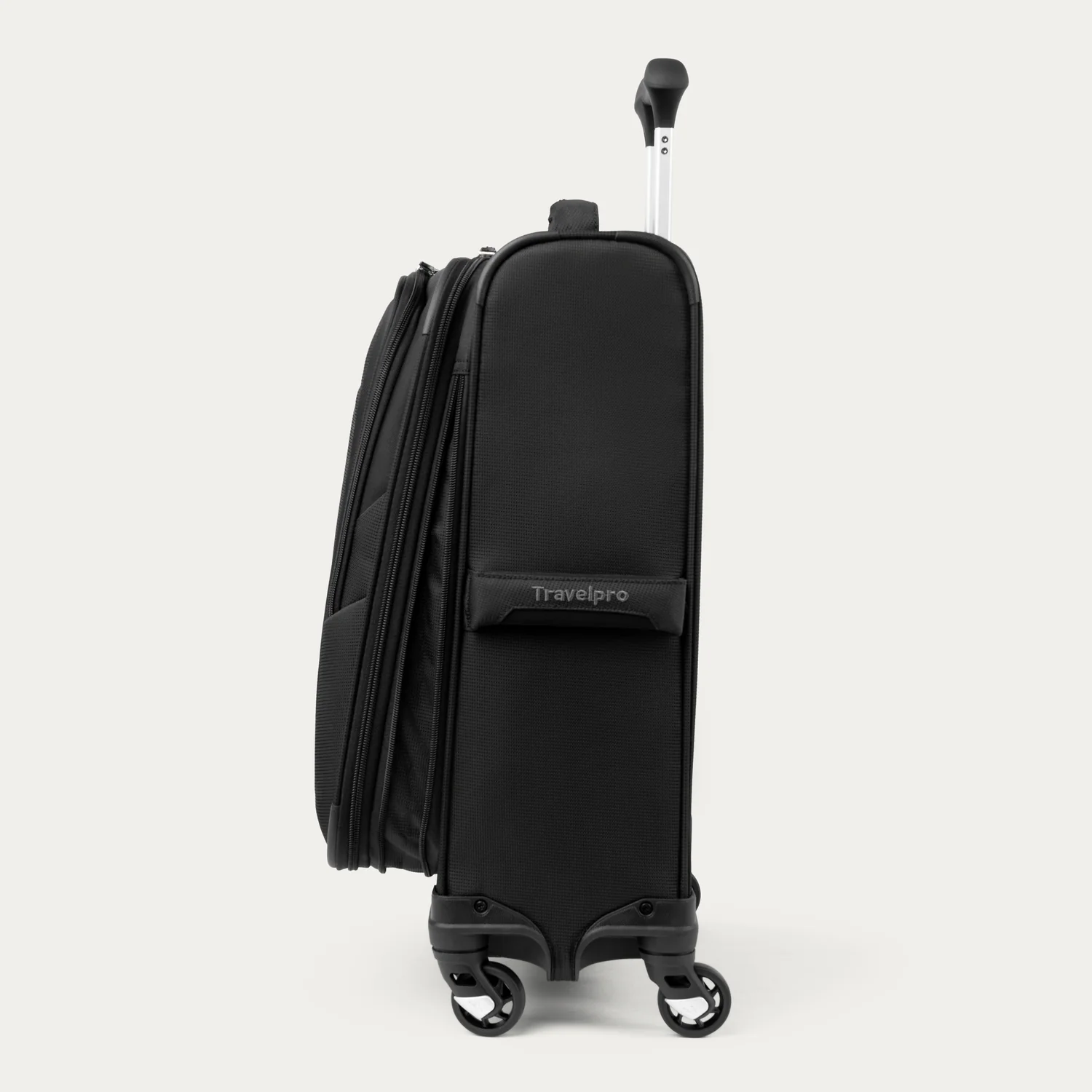 Maxlite® 5 Compact Carry-On Spinner - Image 3