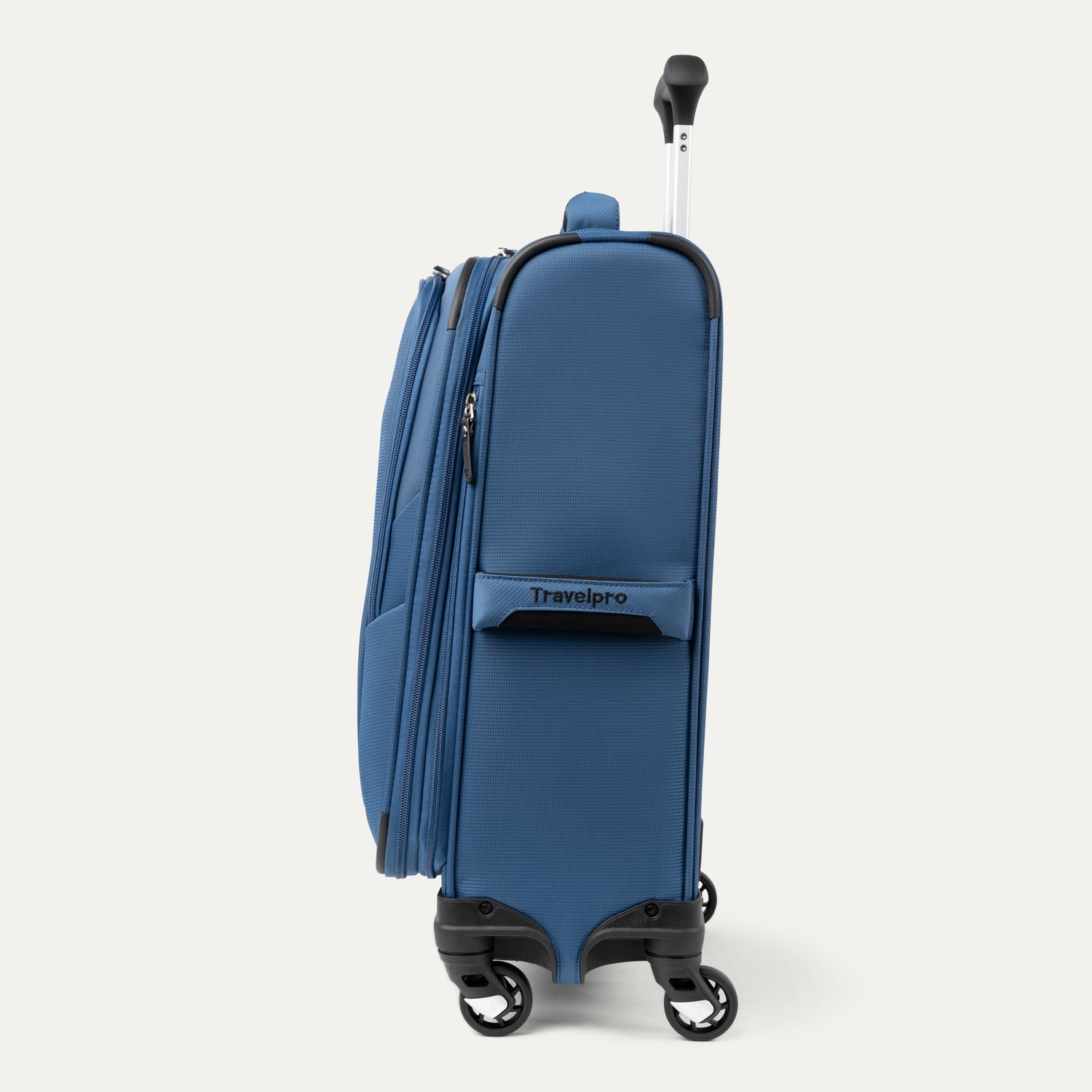 Maxlite® 5 Compact Carry-On Spinner - Image 36