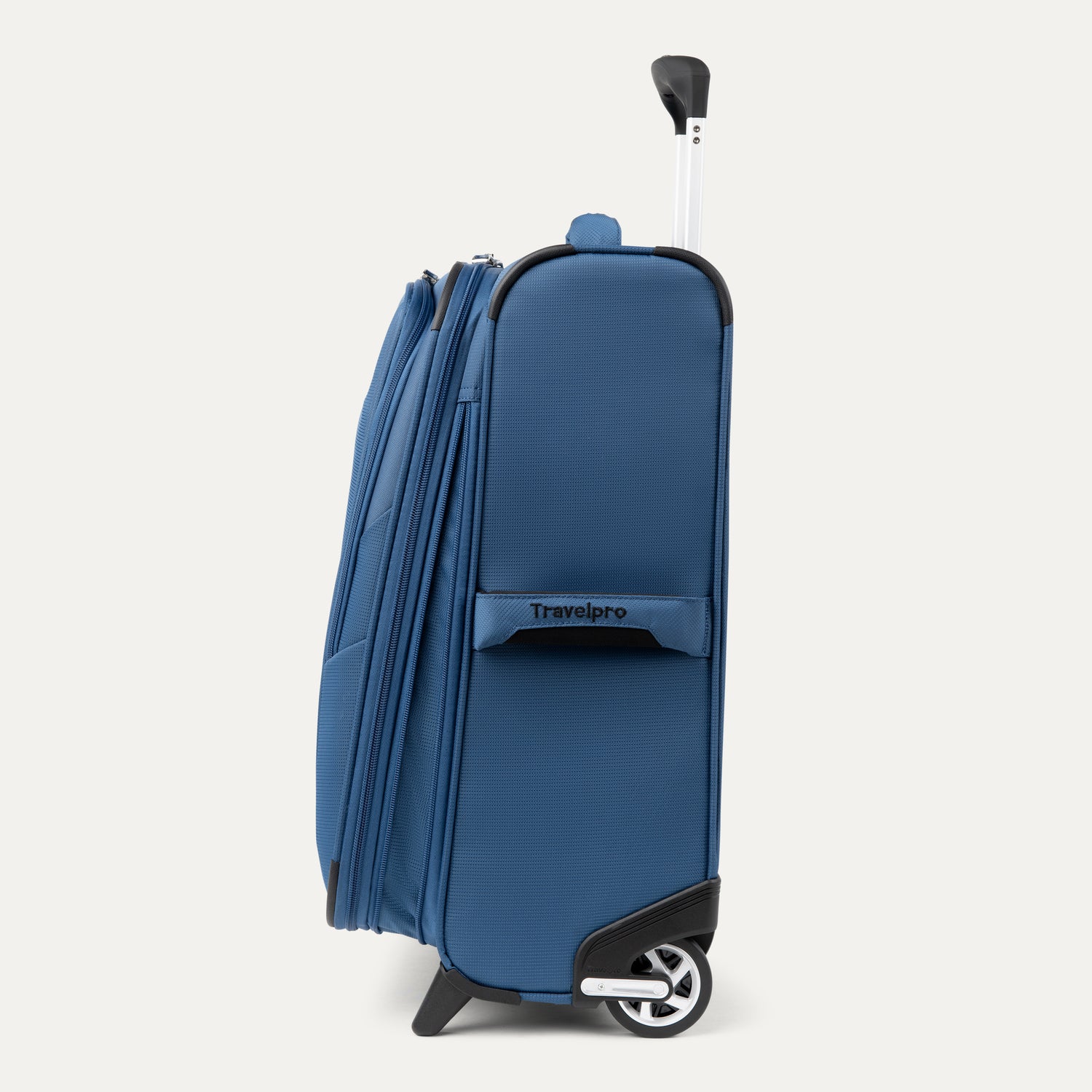 Maxlite® 5 International Carry-On Rollaboard® - Image 23