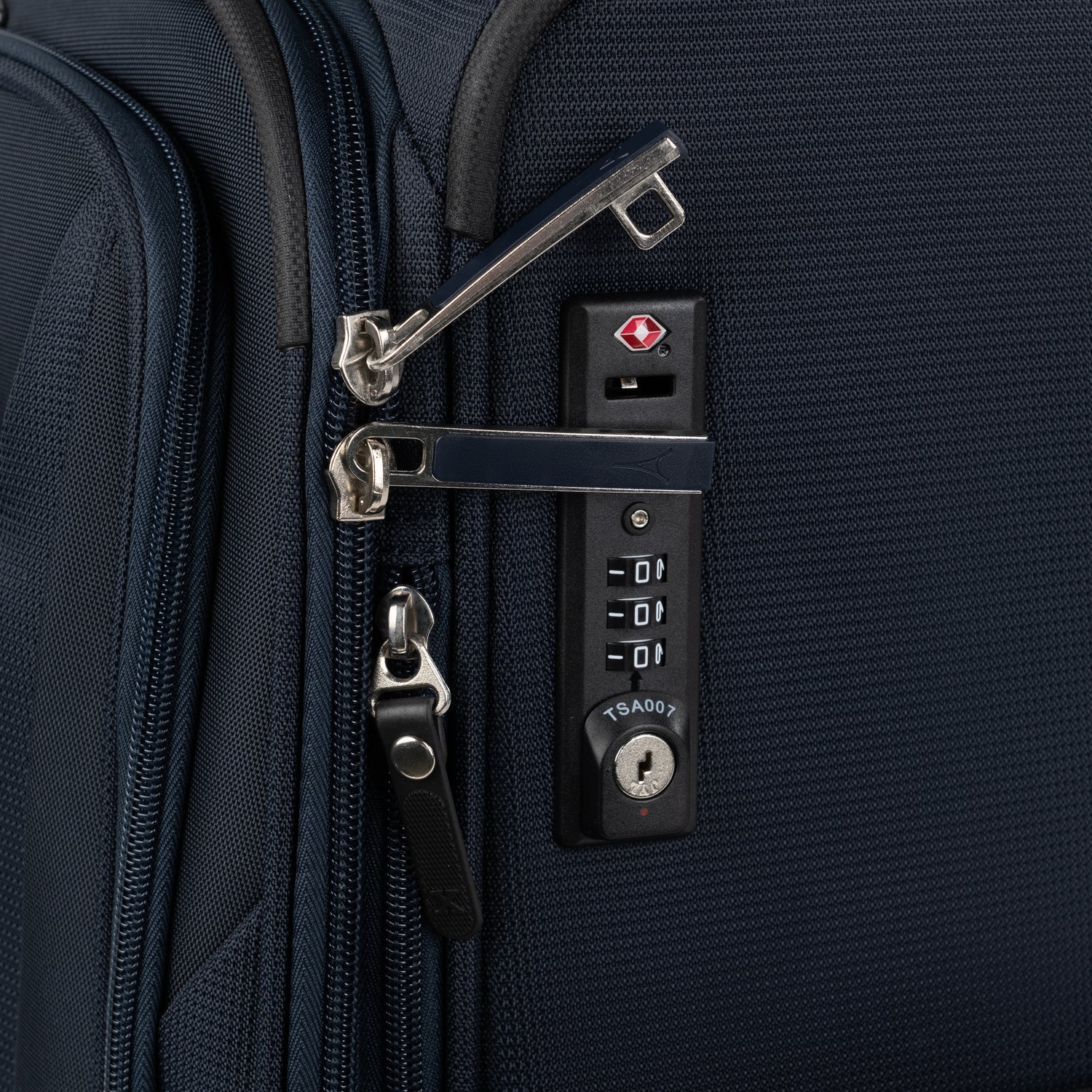 Maxlite® 5 International Carry-On Spinner - Image 15