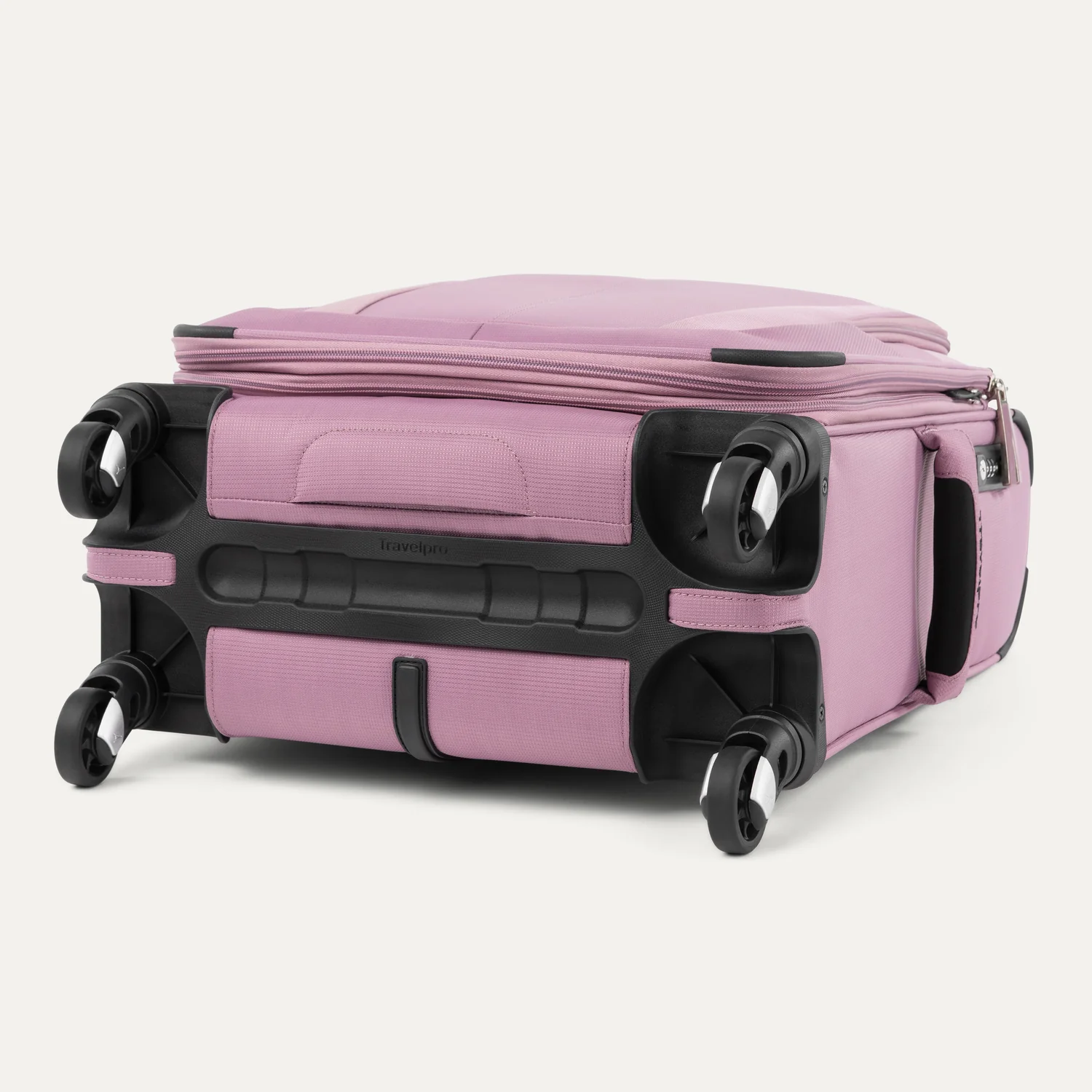 Maxlite® 5 International Carry-On Spinner - Image 31