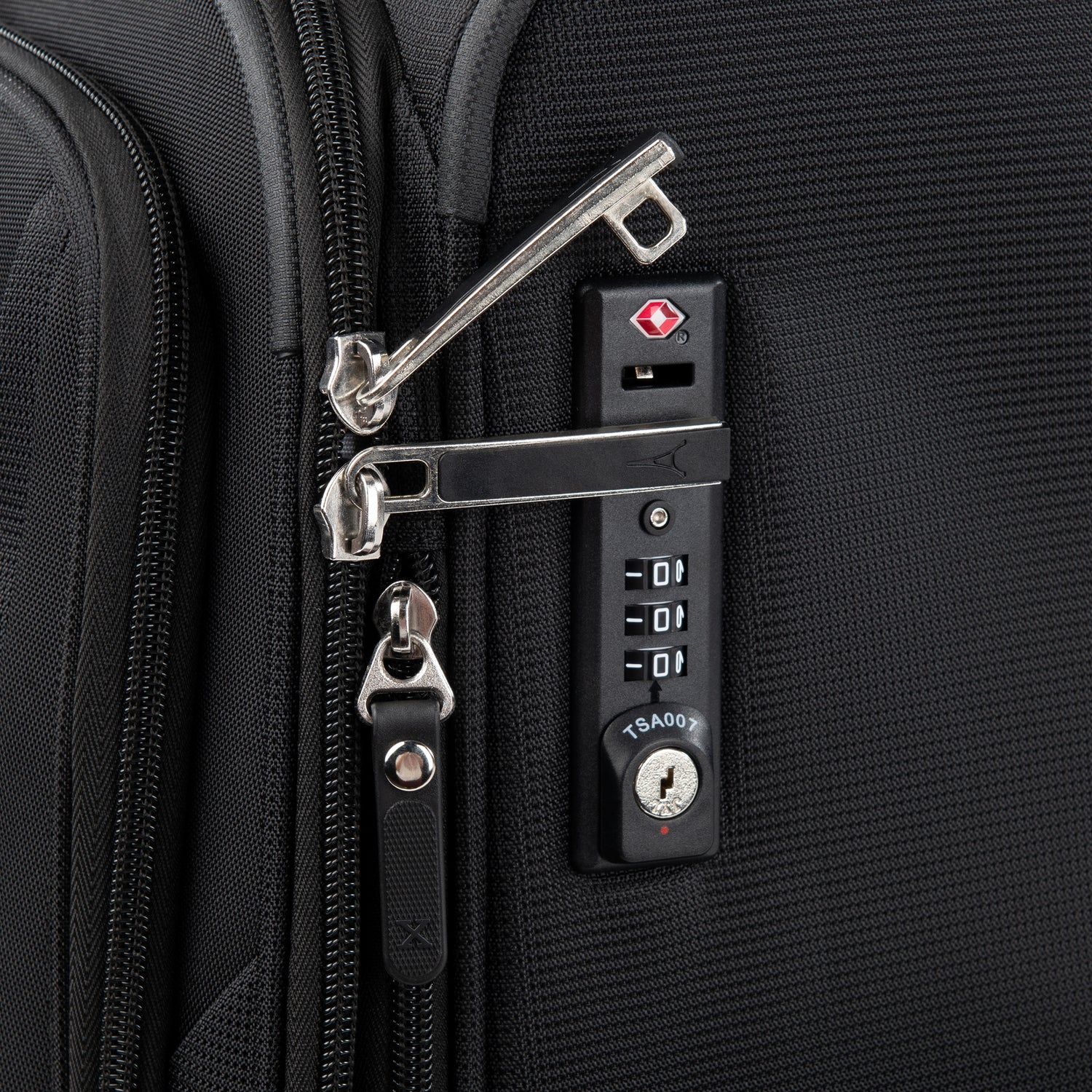 Maxlite® 5 International Carry-On Spinner - Image 8