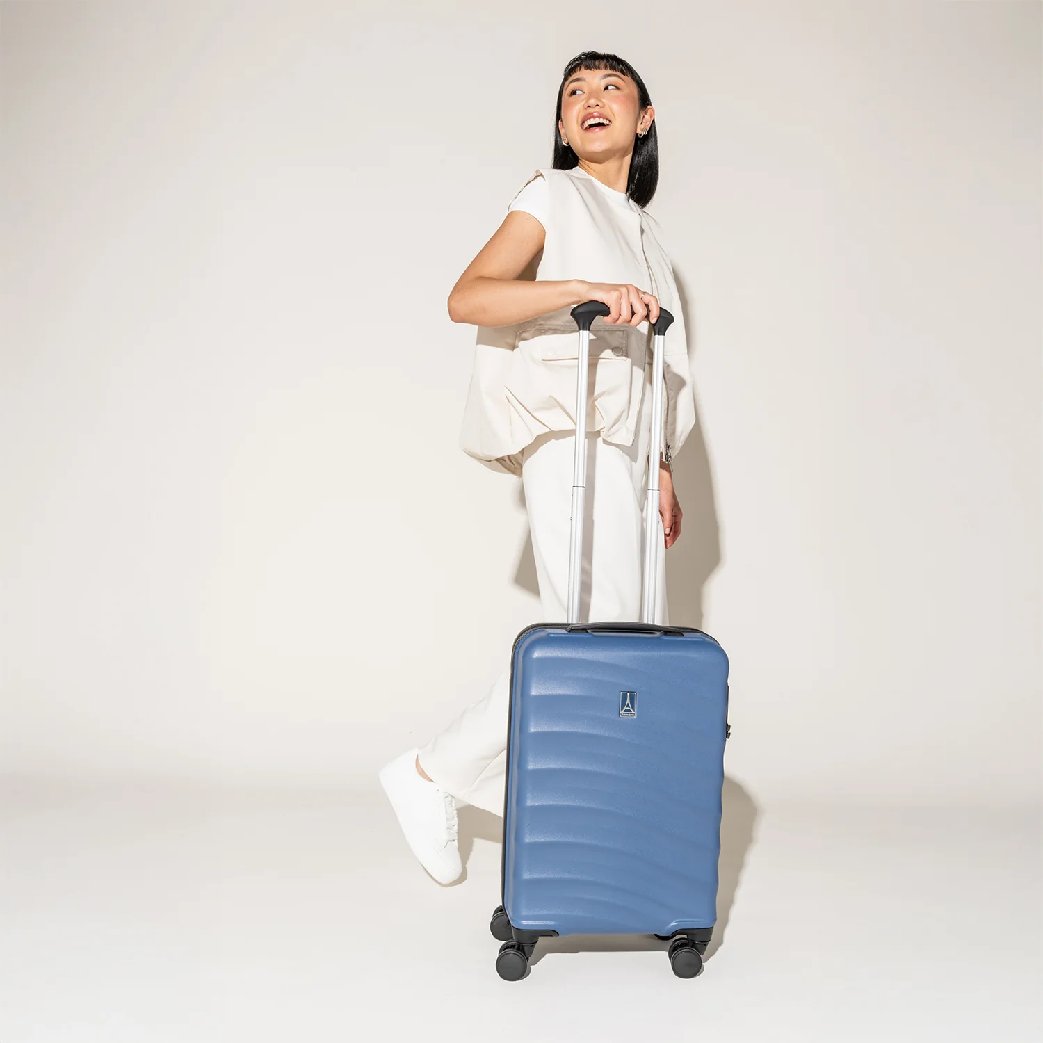 Maxlite® Air V2 Compact Carry-On Hardside Spinner - Image 22