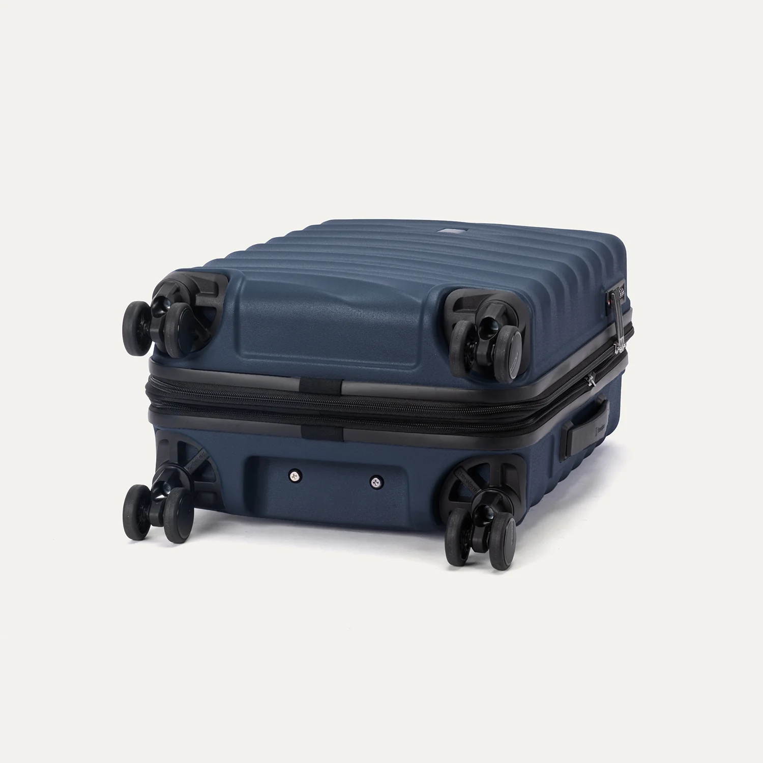Maxlite® Air V2 Carry-On Hardside Spinner - Image 24