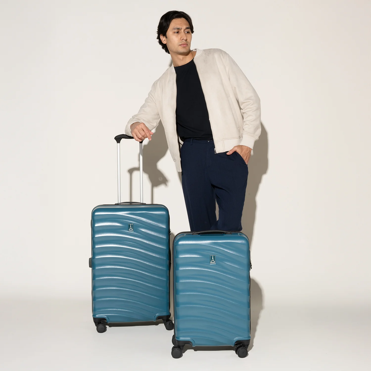 Maxlite® Air V2 Carry-On / Medium Check-In Set - Image 4
