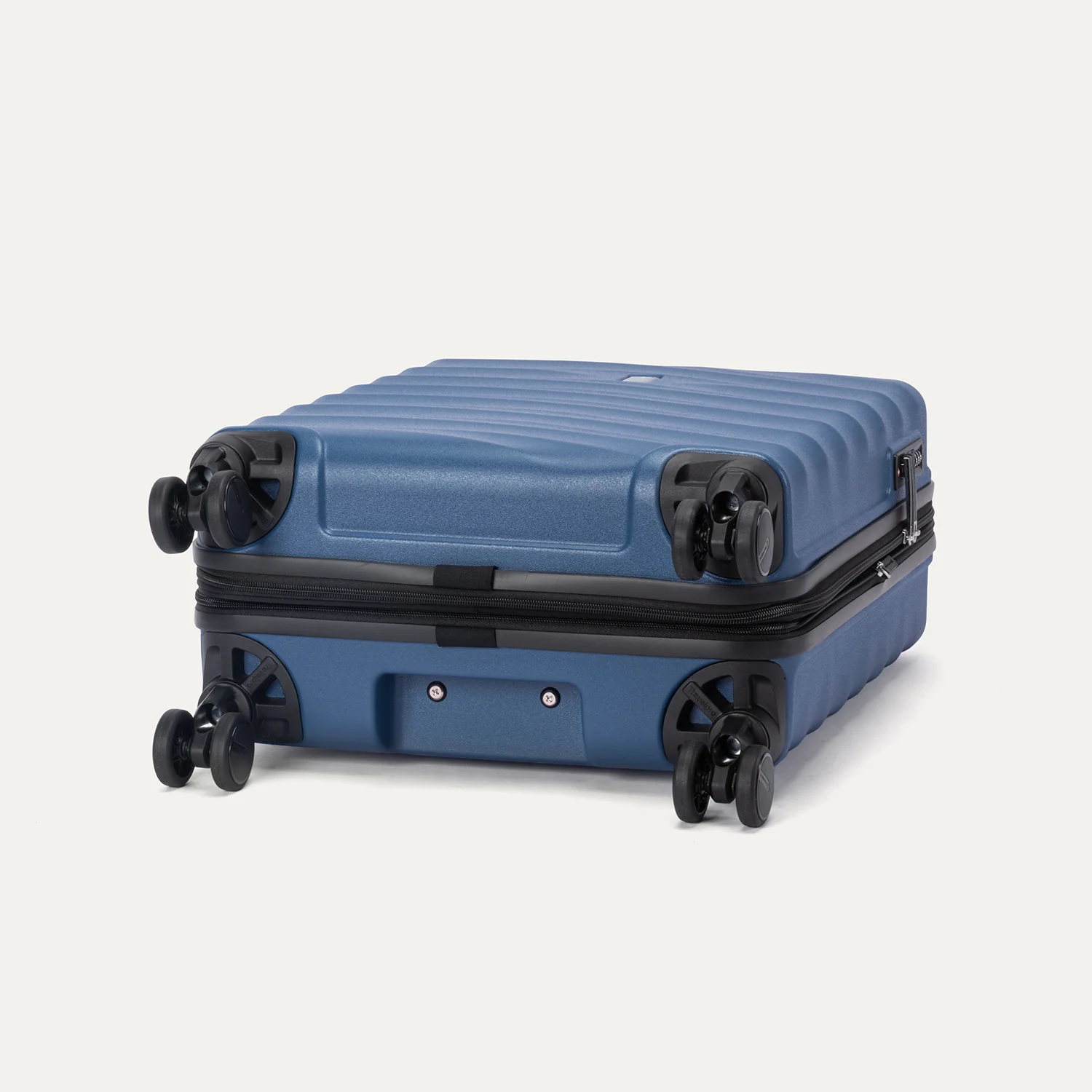 Maxlite® Air V2 International Carry-On Hardside Spinner - Image 15