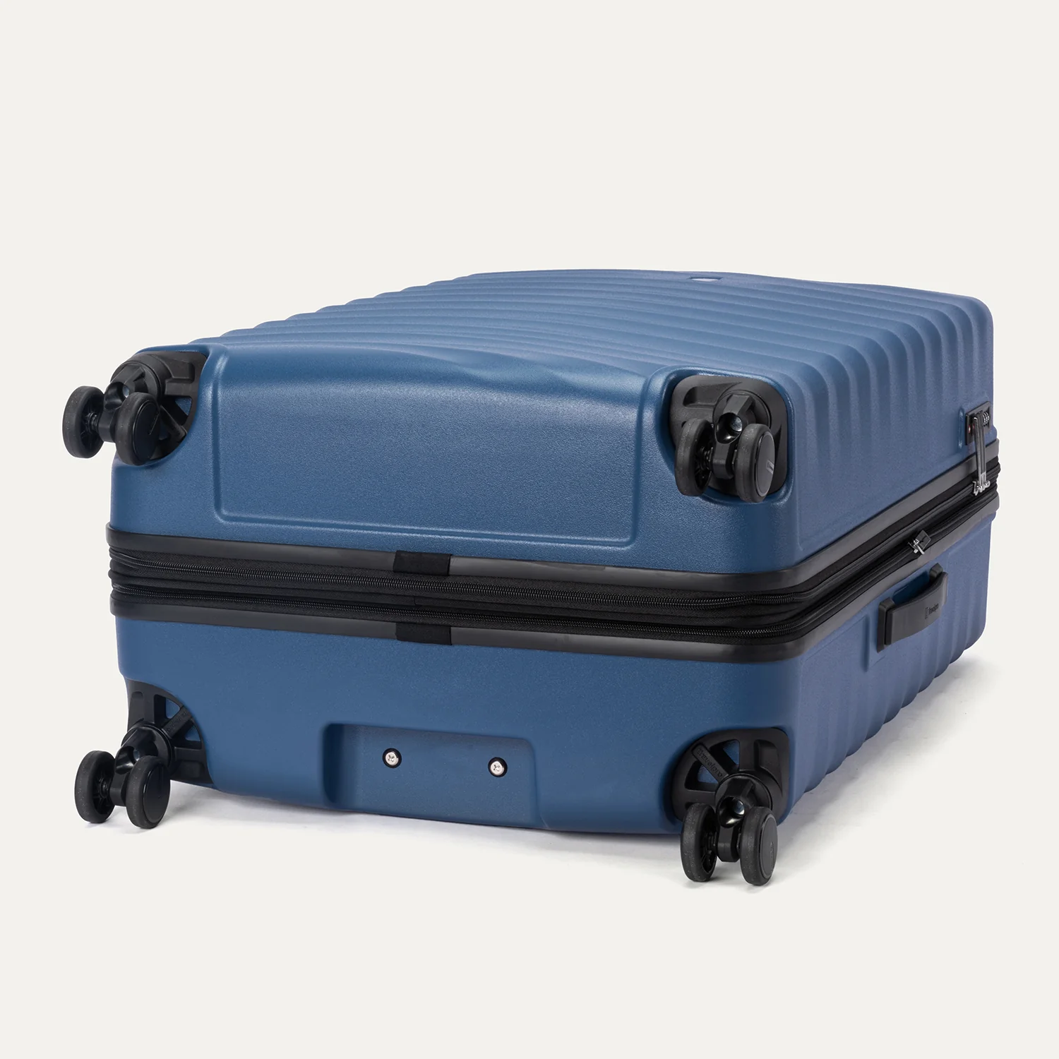 Maxlite® Air V2 Large Check-In Hardside Spinner - Image 24