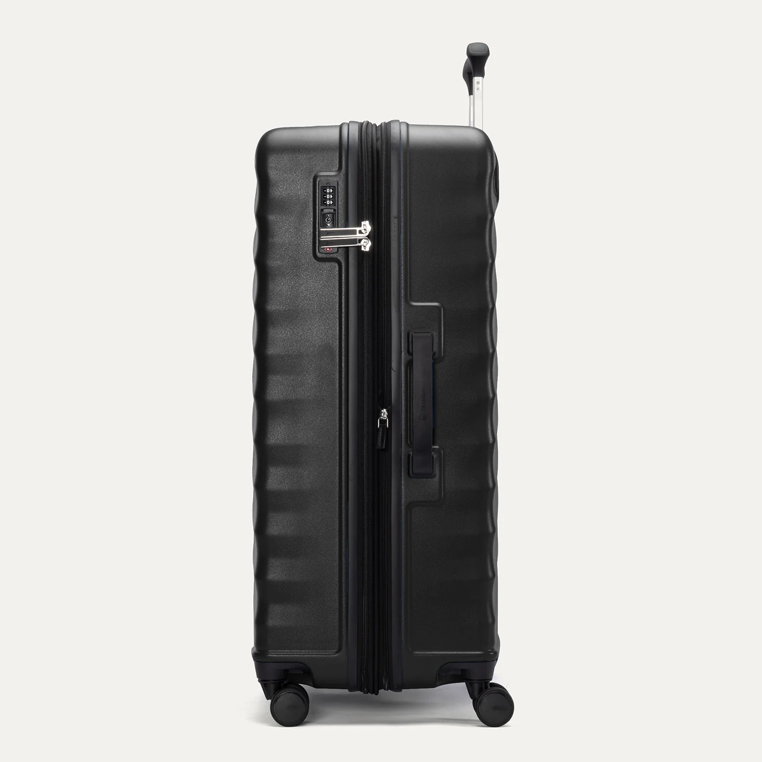 Maxlite® Air V2 Large Check-In Hardside Spinner - Image 30