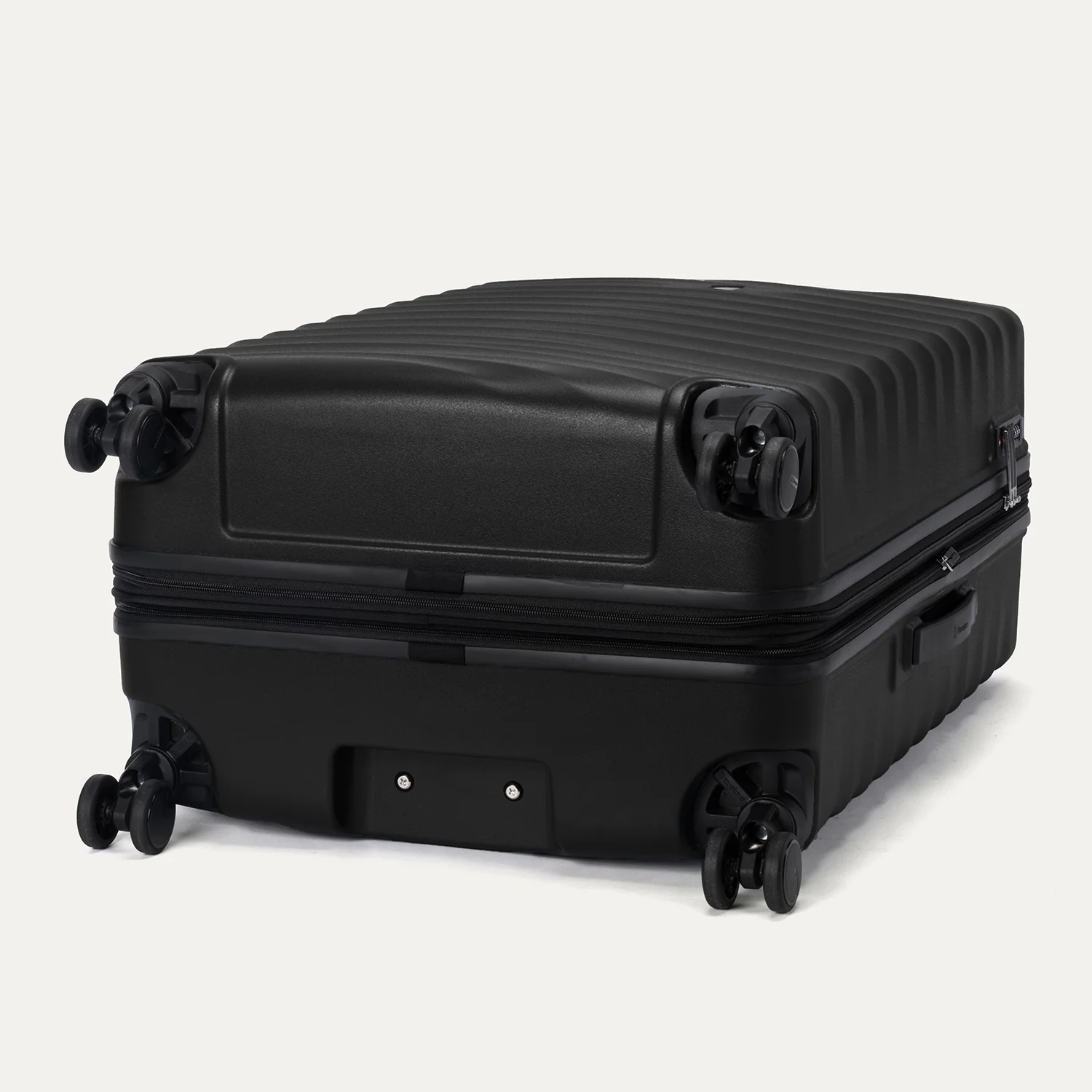 Maxlite® Air V2 Large Check-In Hardside Spinner - Image 33