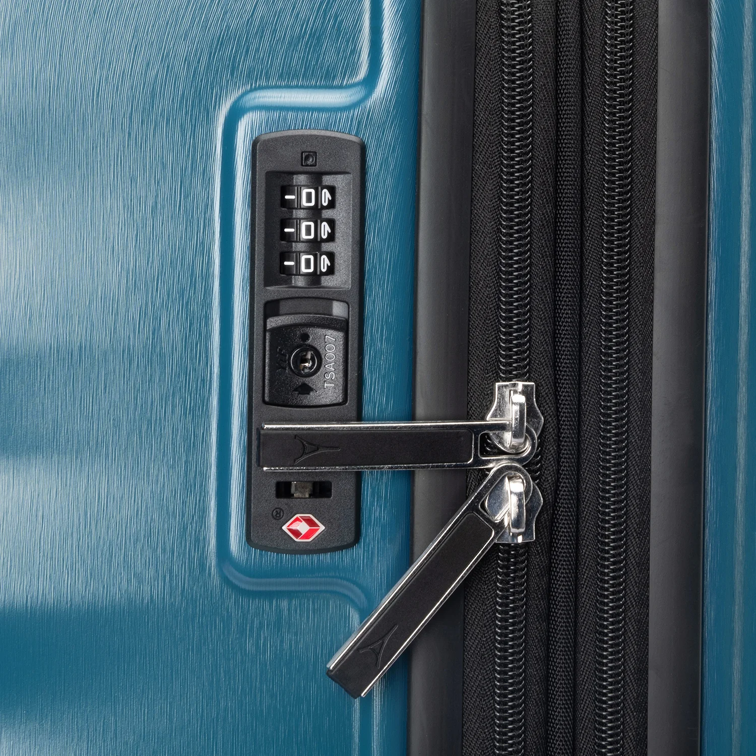Maxlite® Air V2 Medium Check-In Hardside Spinner - Image 5