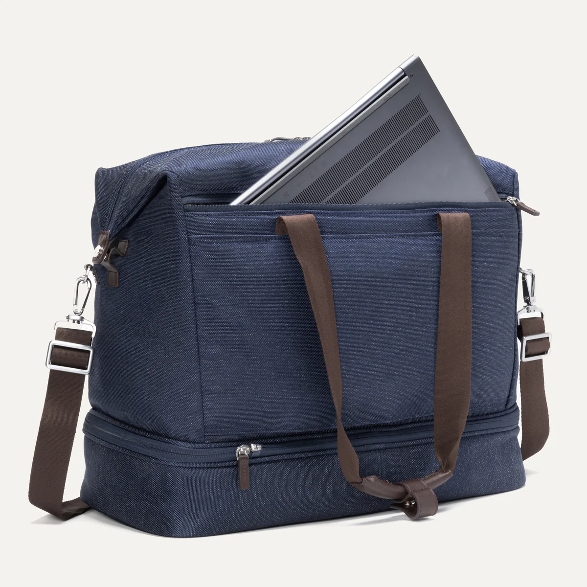 On the Move - Platinum® Elite Weekender Bag / Medium Check-In Set - Image 9