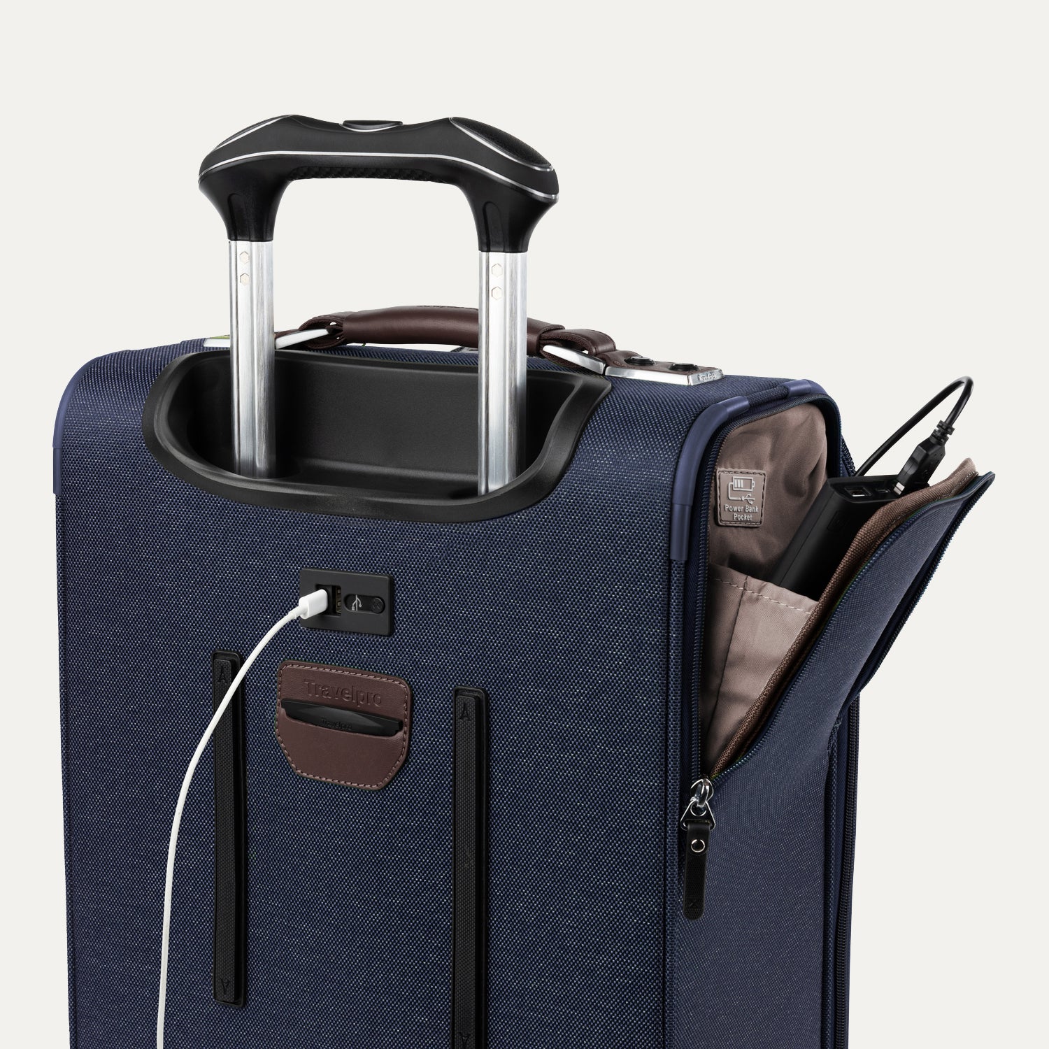 Platinum® Elite Carry-On Business Plus Spinner - Image 12
