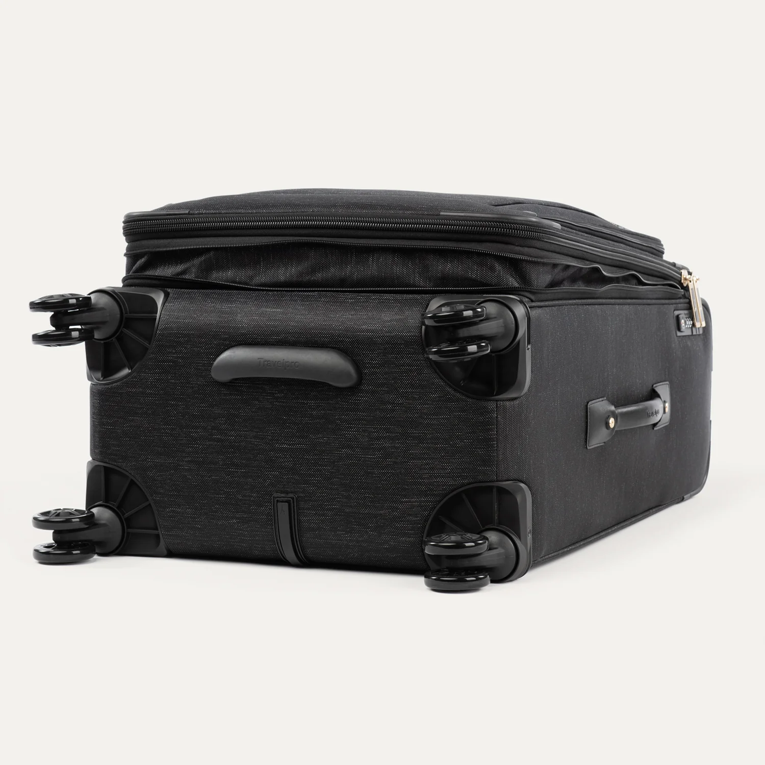 Platinum® Elite Medium Check-In Spinner - Image 24
