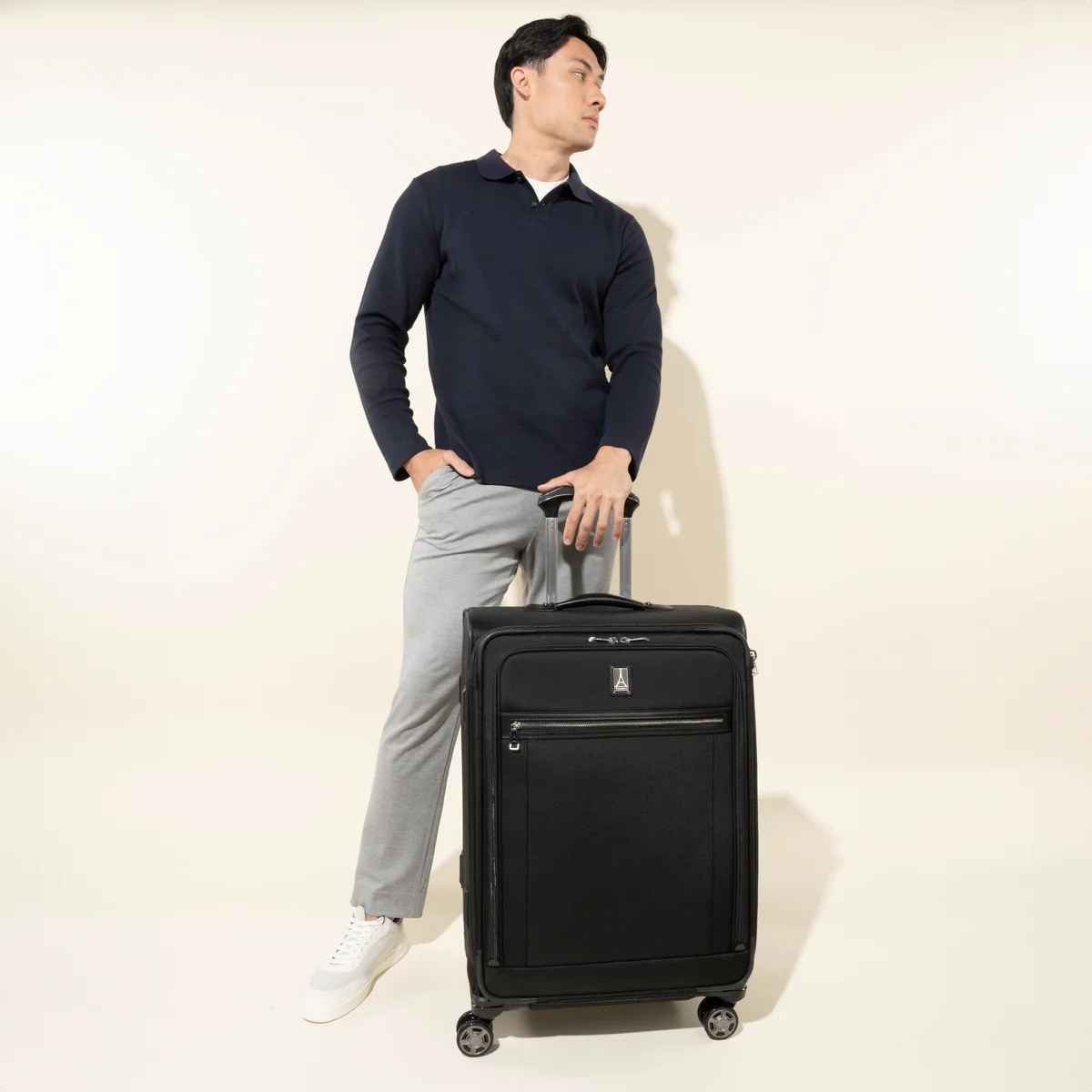 Platinum® Elite Medium Check-In Spinner - Image 8