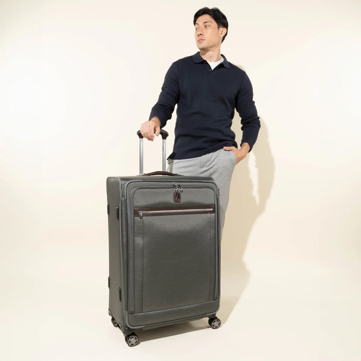 Platinum® Elite Large Check-In Spinner - Image 4