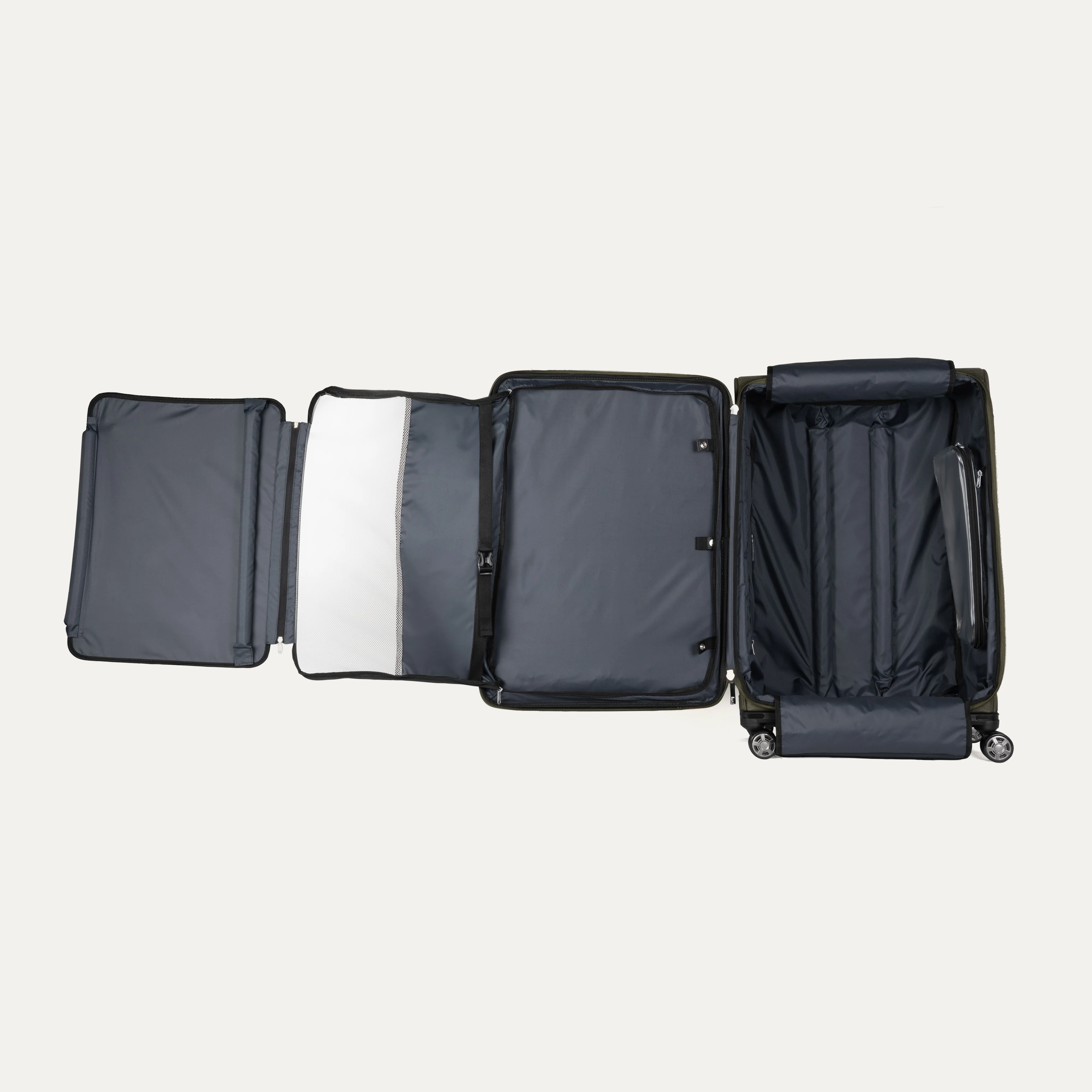 Platinum® Elite Large Check-In Spinner - Image 58