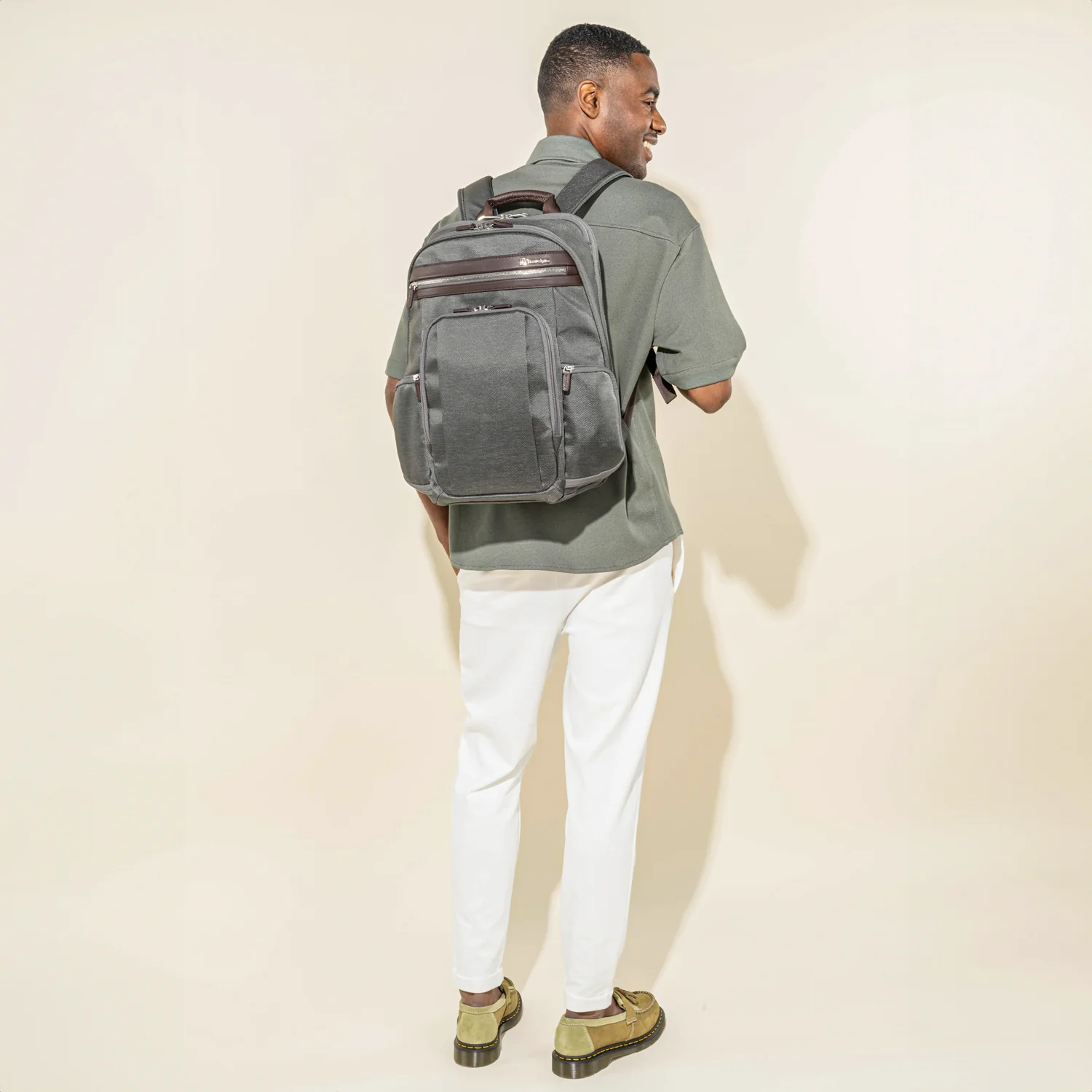 Platinum® Elite Business Laptop Backpack 27L - Image 4
