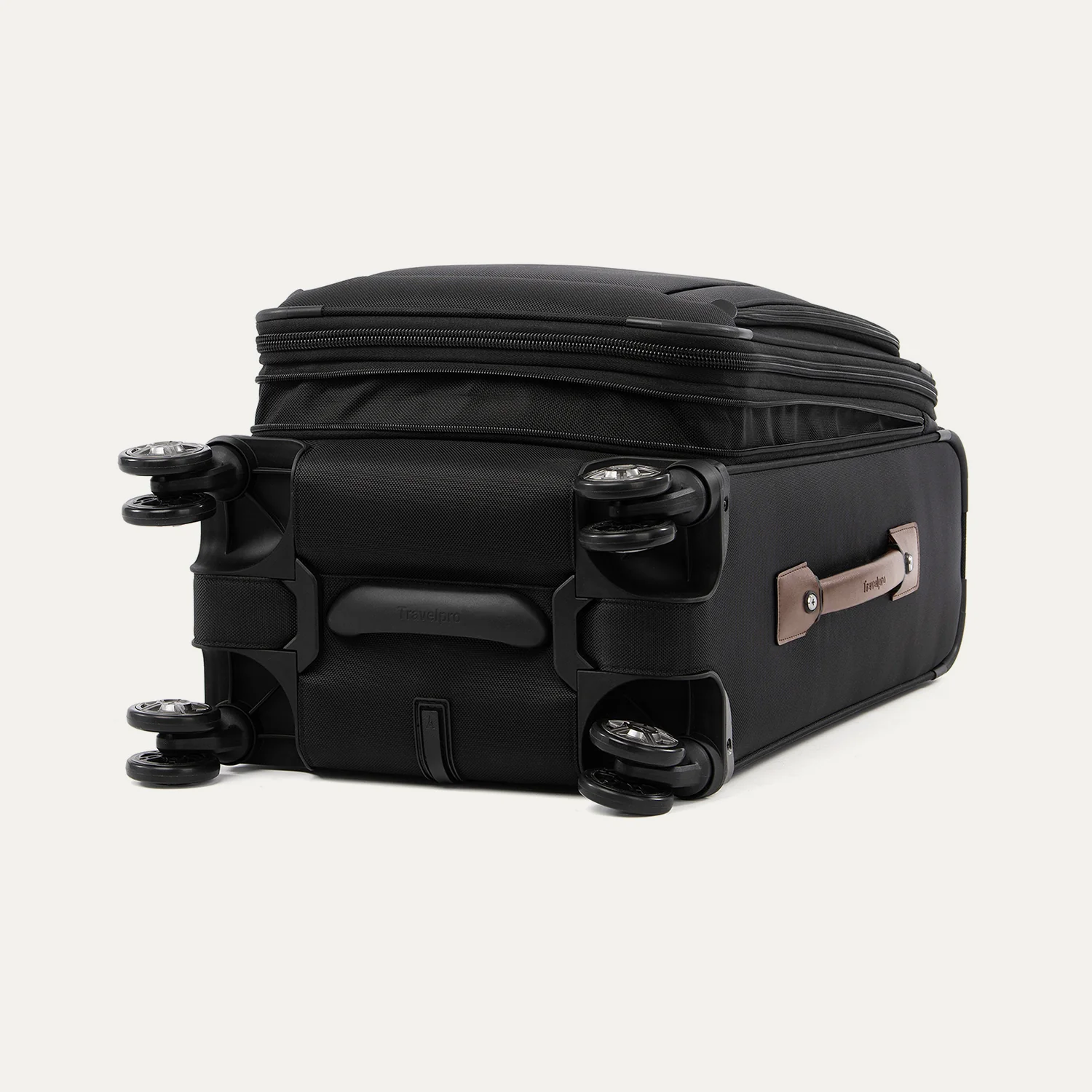 Platinum® Elite Carry-On / Medium Check-In Set - Image 5