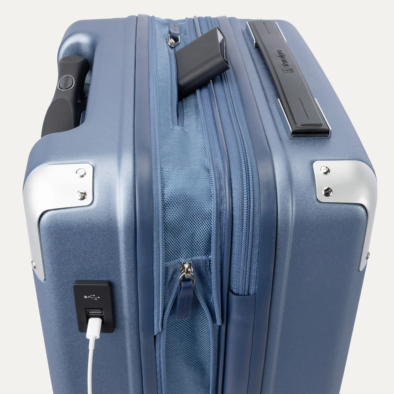Platinum® Elite Carry-On Hardside Spinner - Image 14