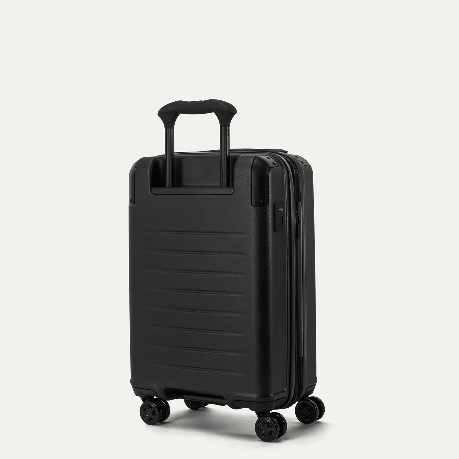 Platinum® Elite Compact Carry-On Hardside Spinner - Image 30