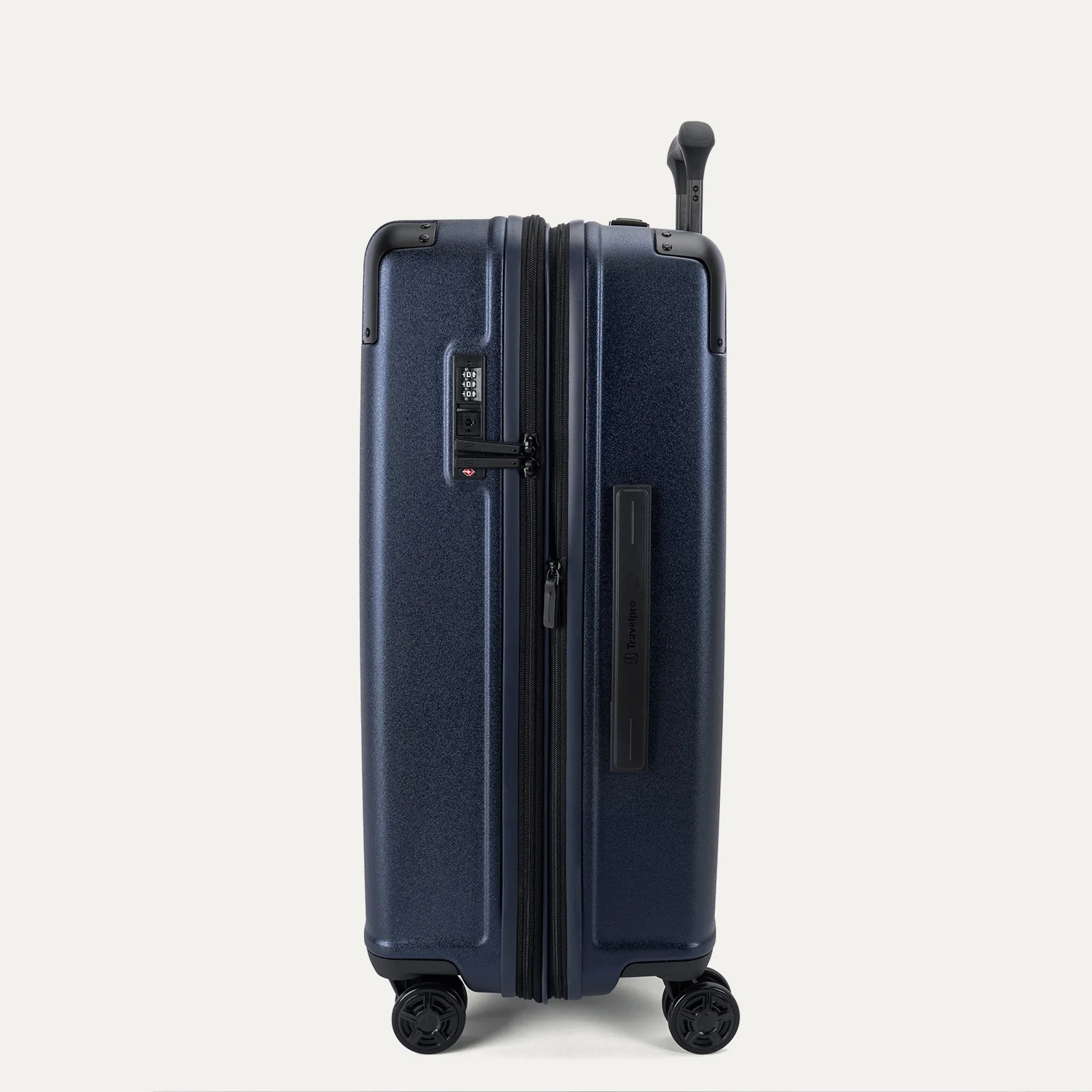 Platinum® Elite Medium Check-In Hardside Spinner - Image 20