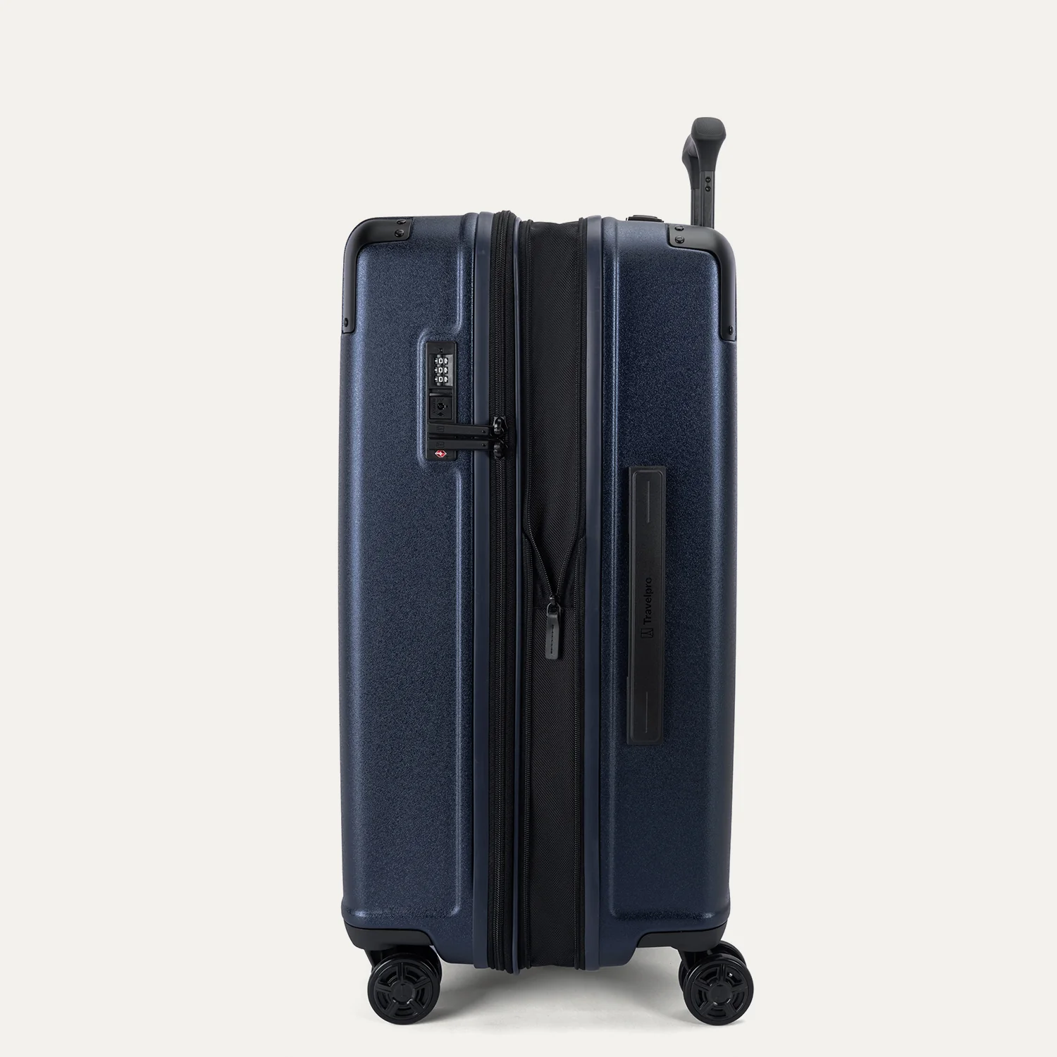 Platinum® Elite Medium Check-In Hardside Spinner - Image 21