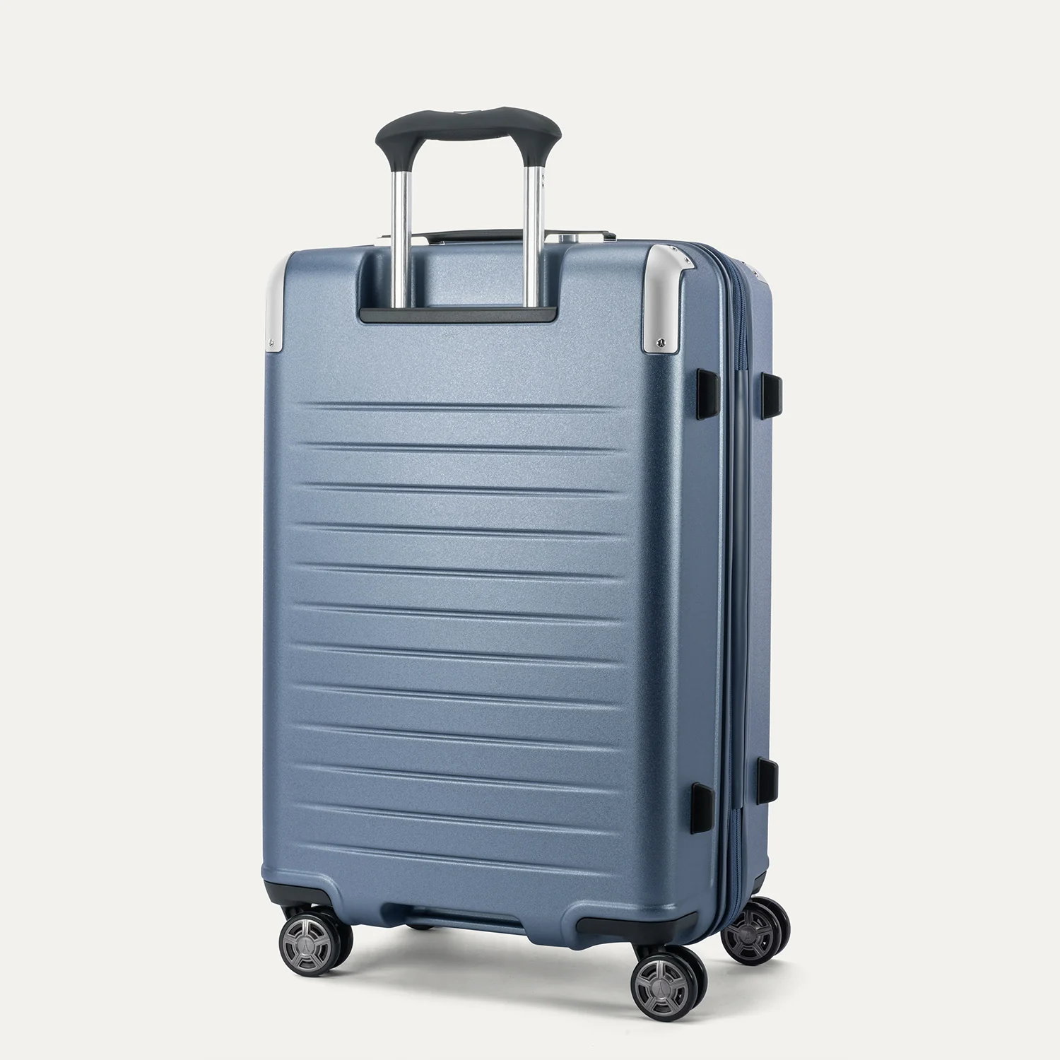Platinum® Elite Medium Check-In Hardside Spinner - Image 3