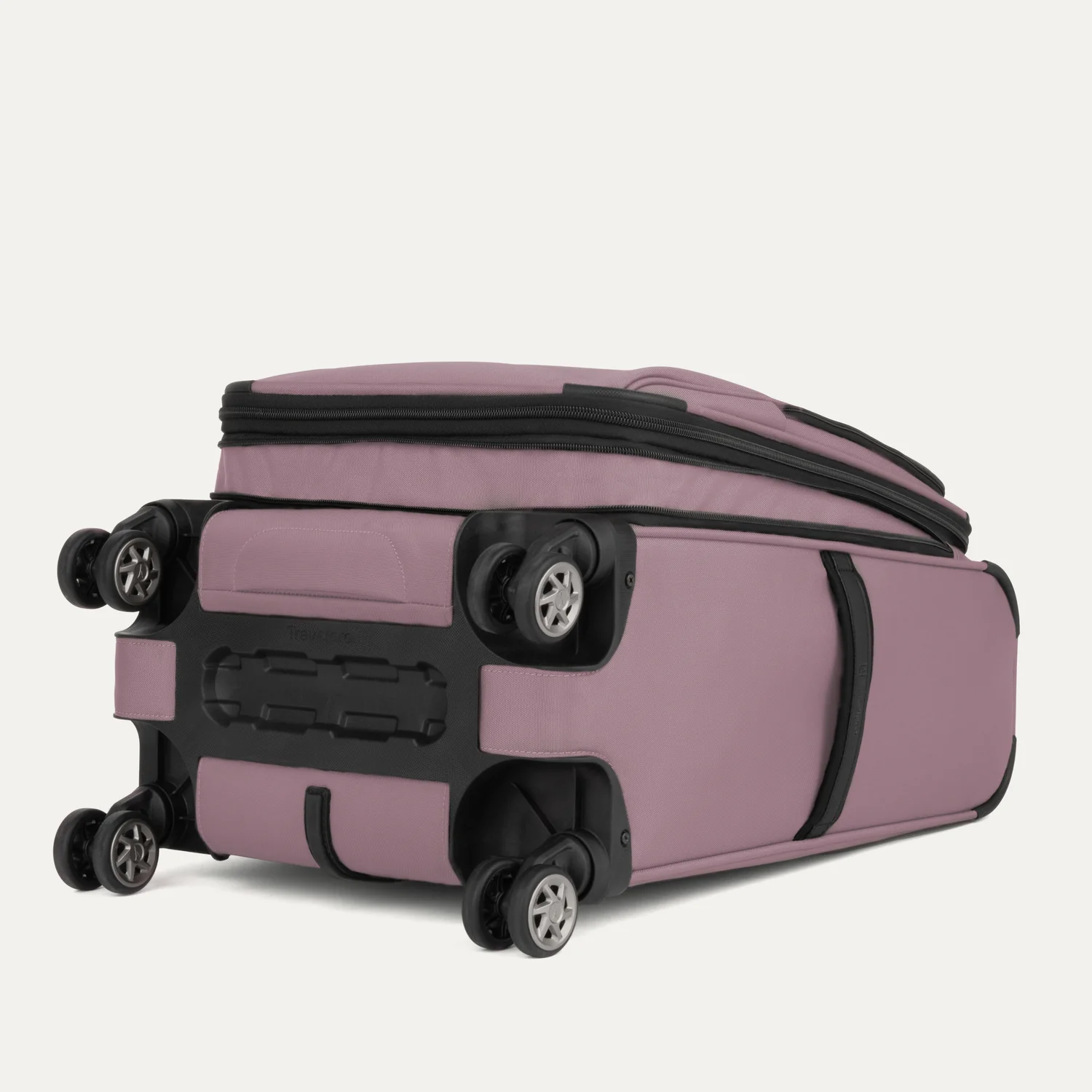 Roundtrip® Carry-on & Medium Check-in Spinner  Set - Image 2