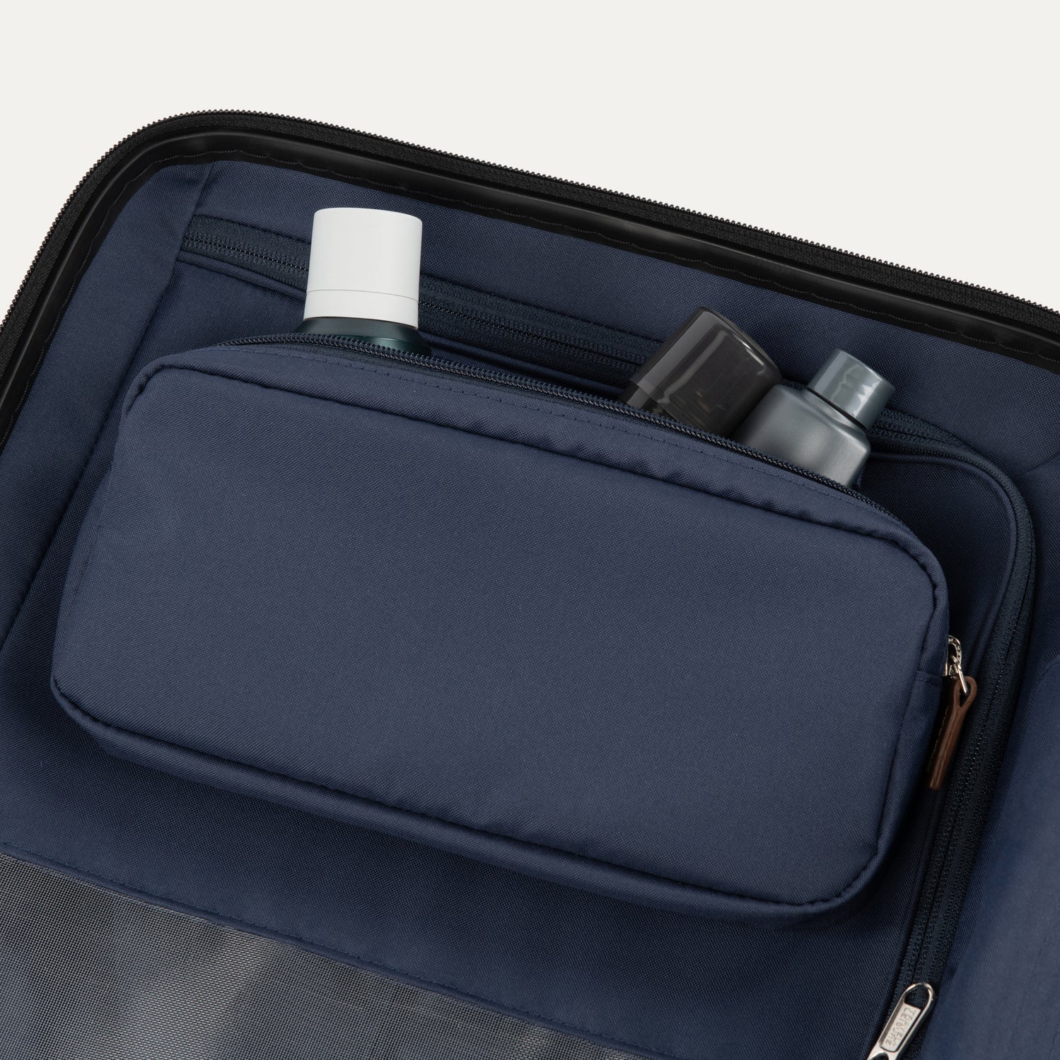 Runway Ready - Travelpro® x Travel + Leisure® Backpack / Carry-On / Medium Check-In Set - Image 4