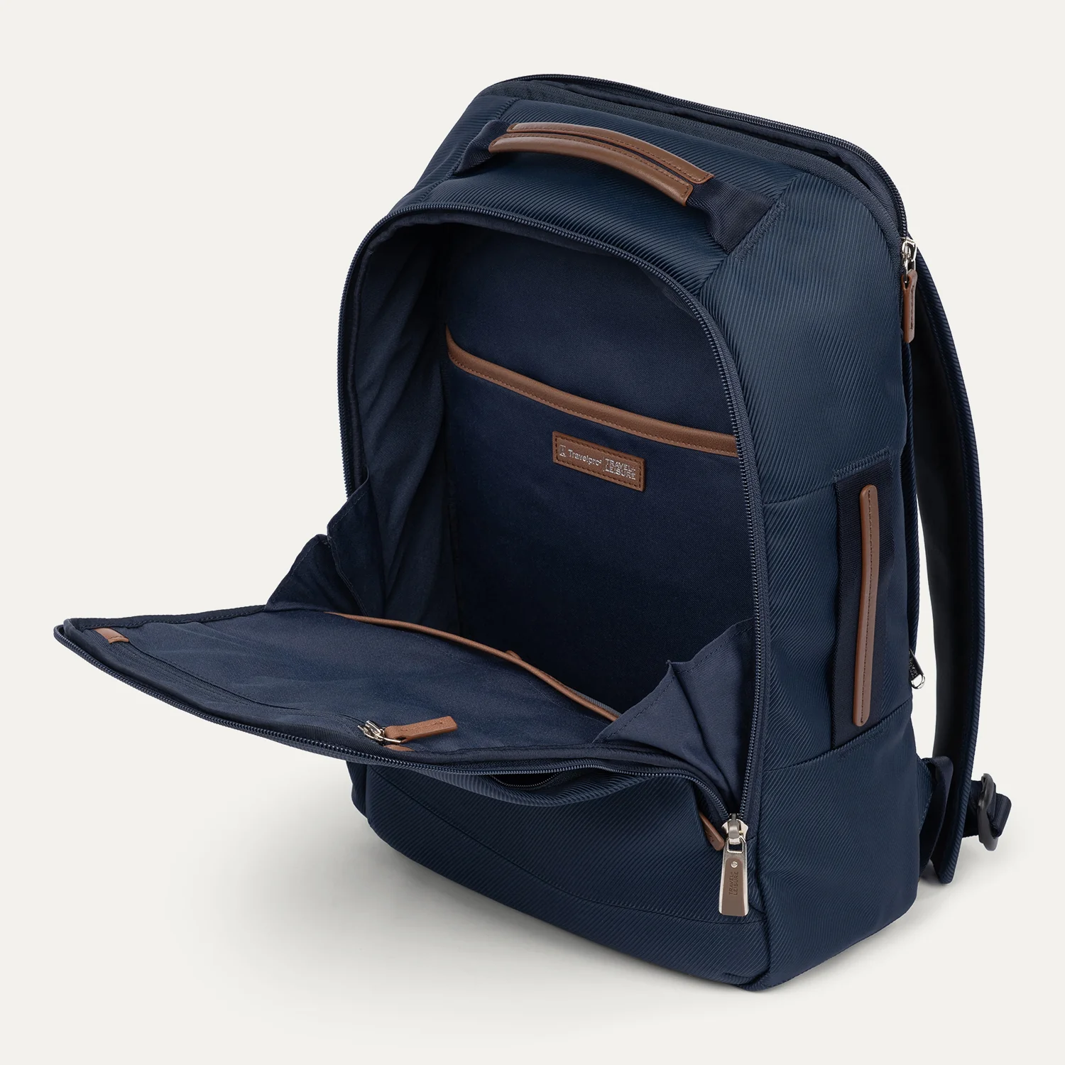 Runway Ready - Travelpro® x Travel + Leisure® Backpack / Carry-On / Medium Check-In Set - Image 5